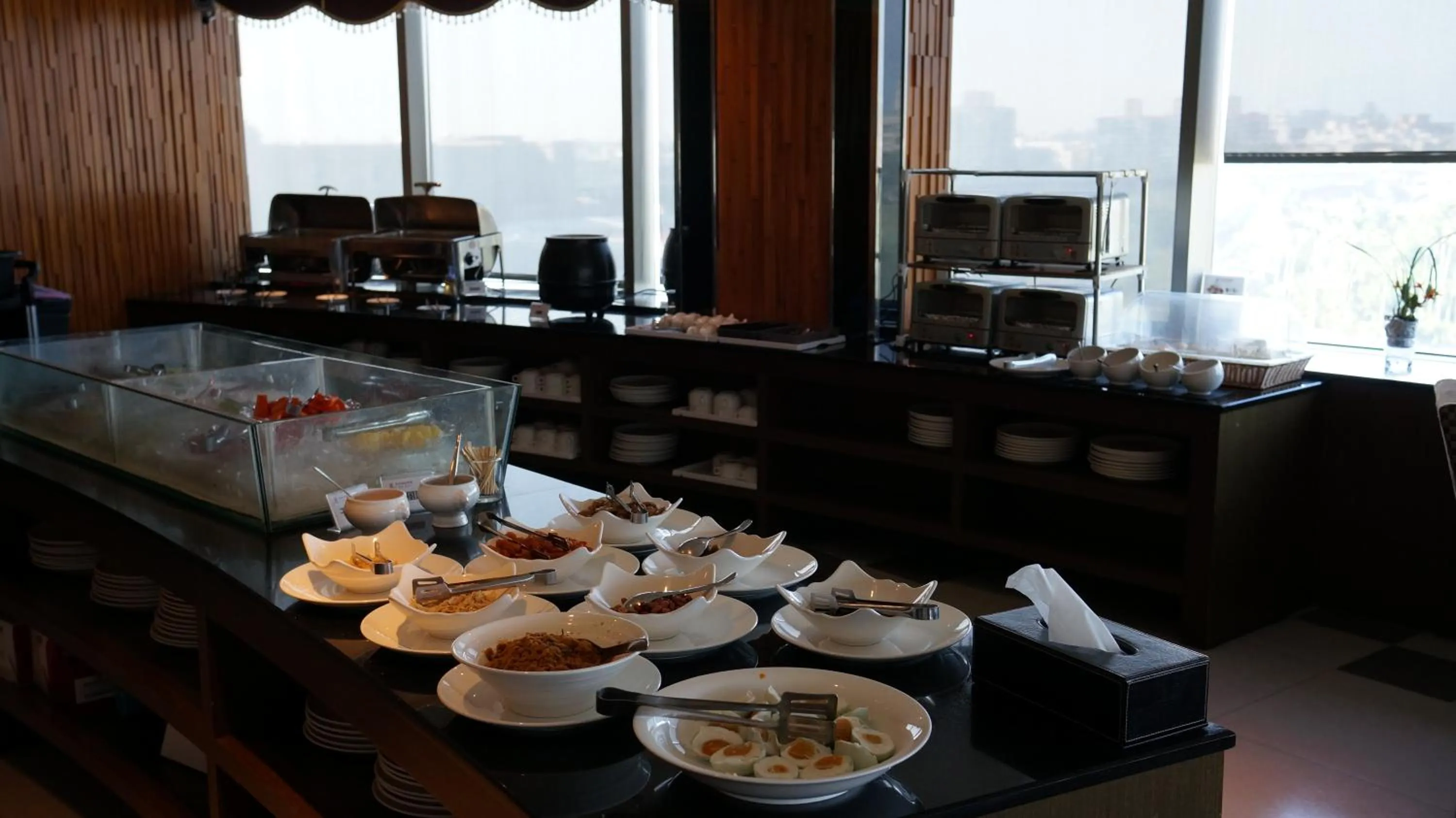 Restaurant/places to eat in Dubai Motel