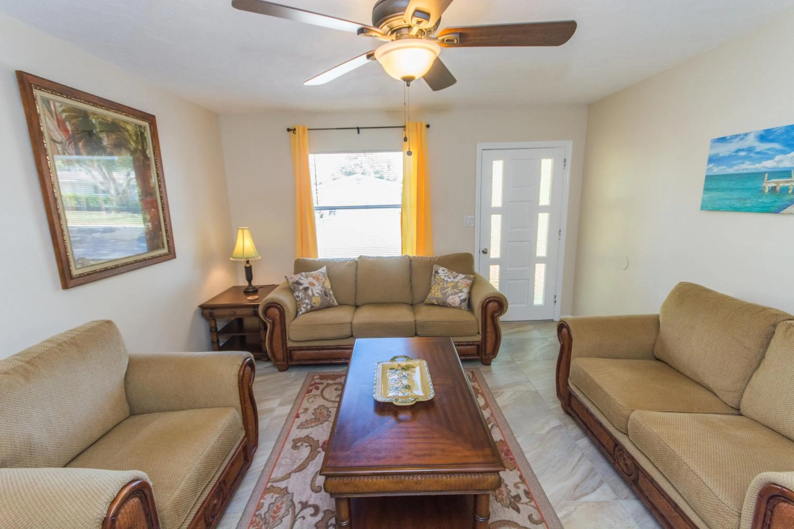 Living room in Villa Franca bungalow
