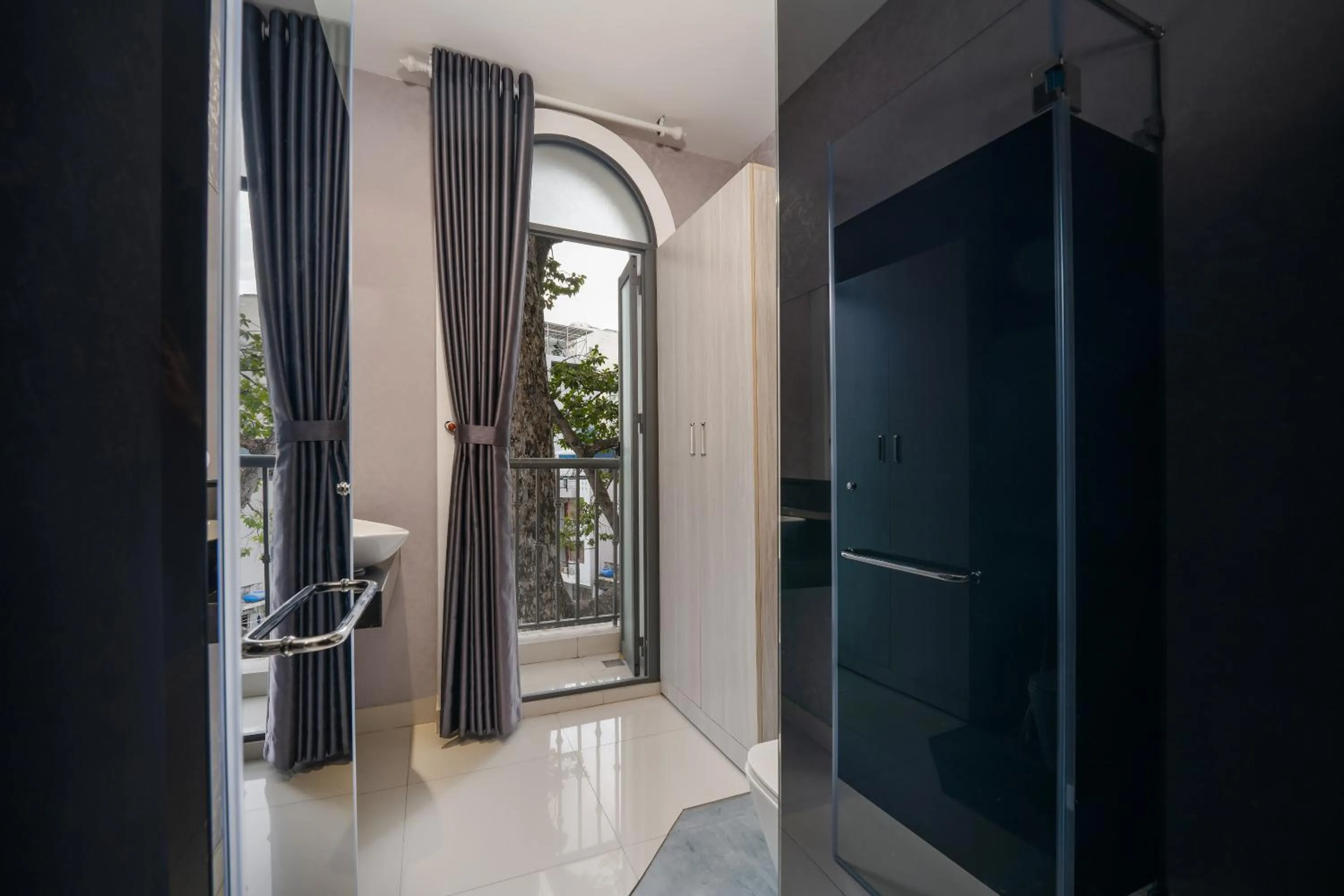 Balcony/Terrace in Mari Queen Hotel - Bui Thi Xuan