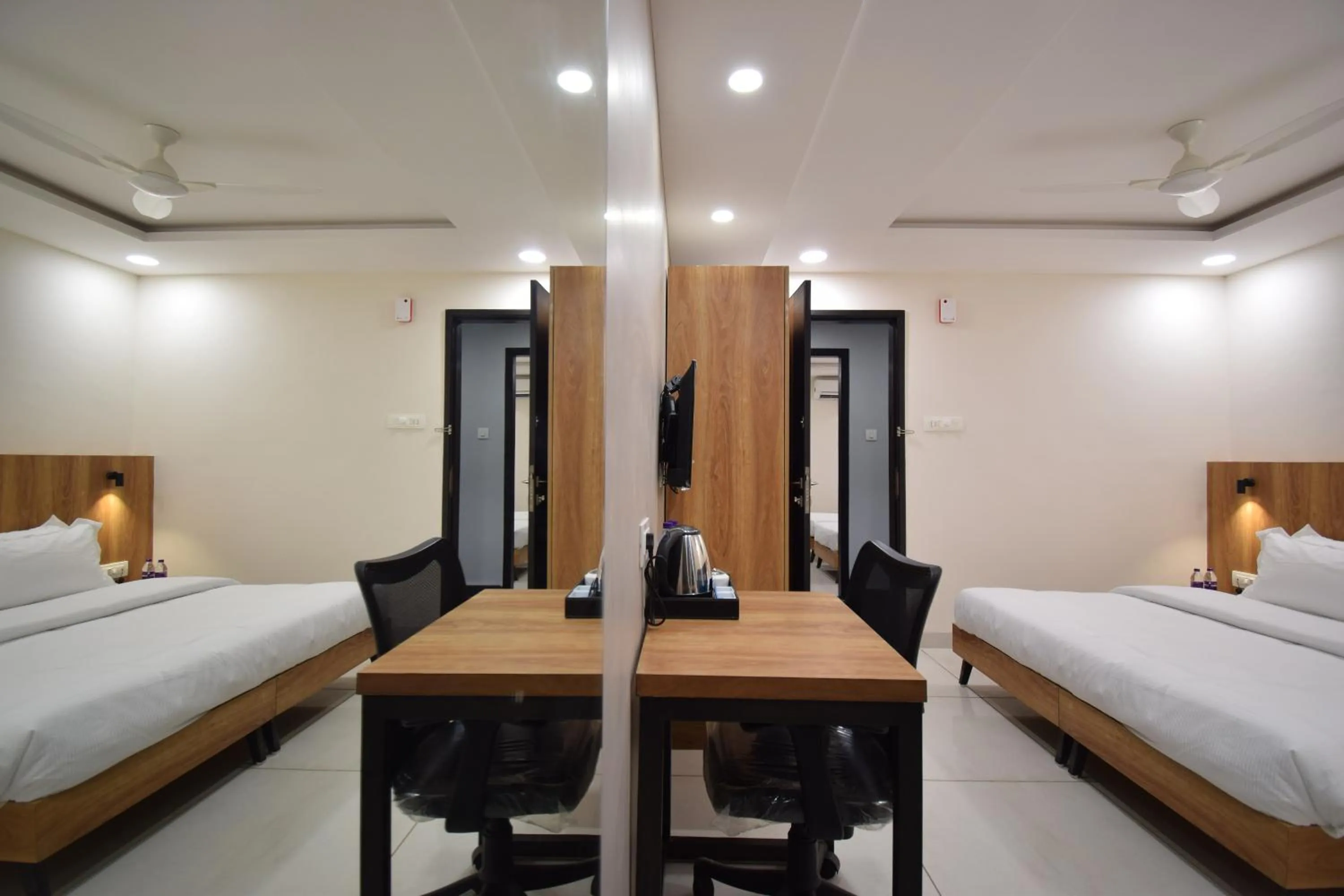 Area and facilities, Bed in Hotel Blue Bells