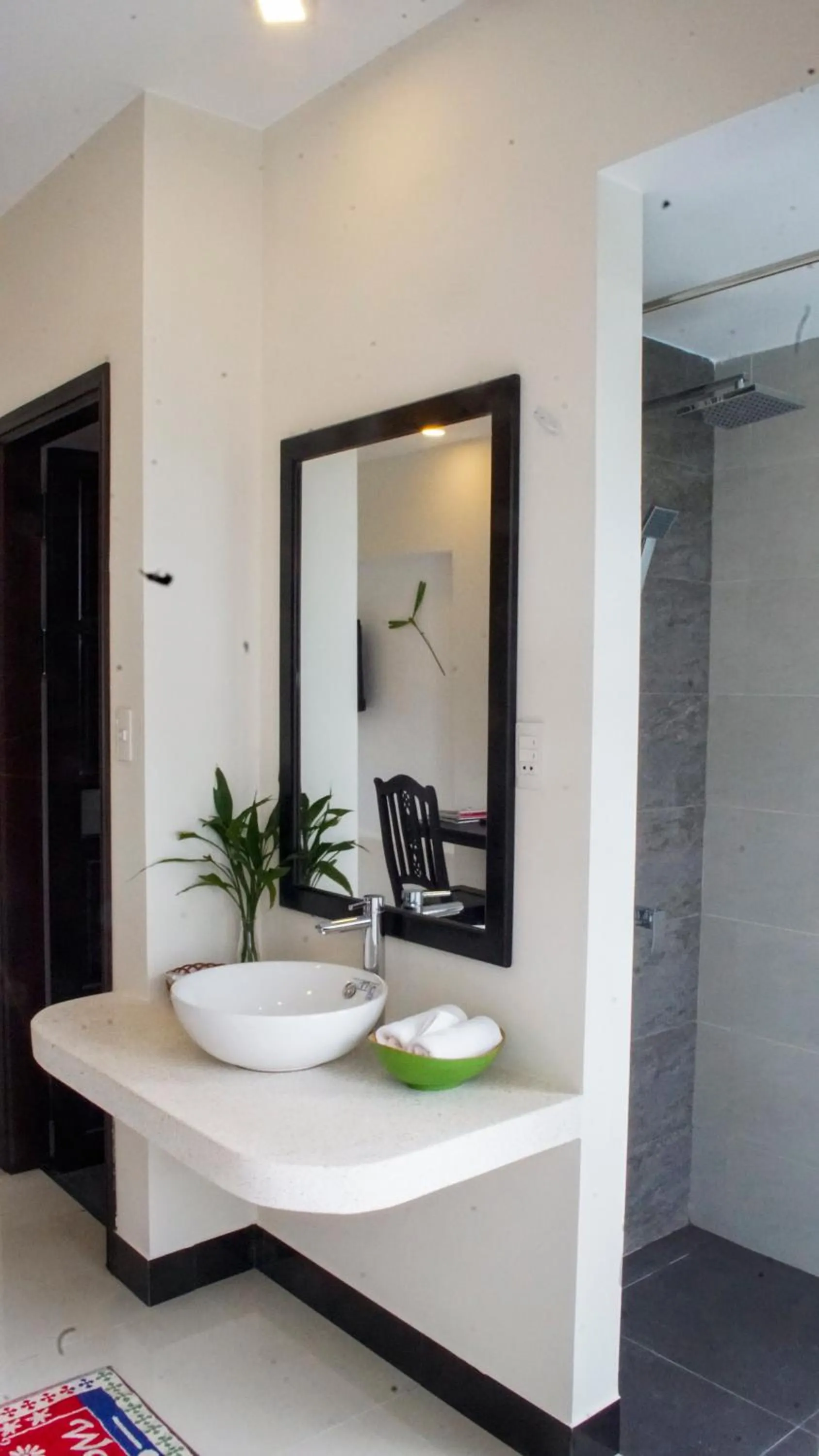 Shower in Starfruit villa Hoi An
