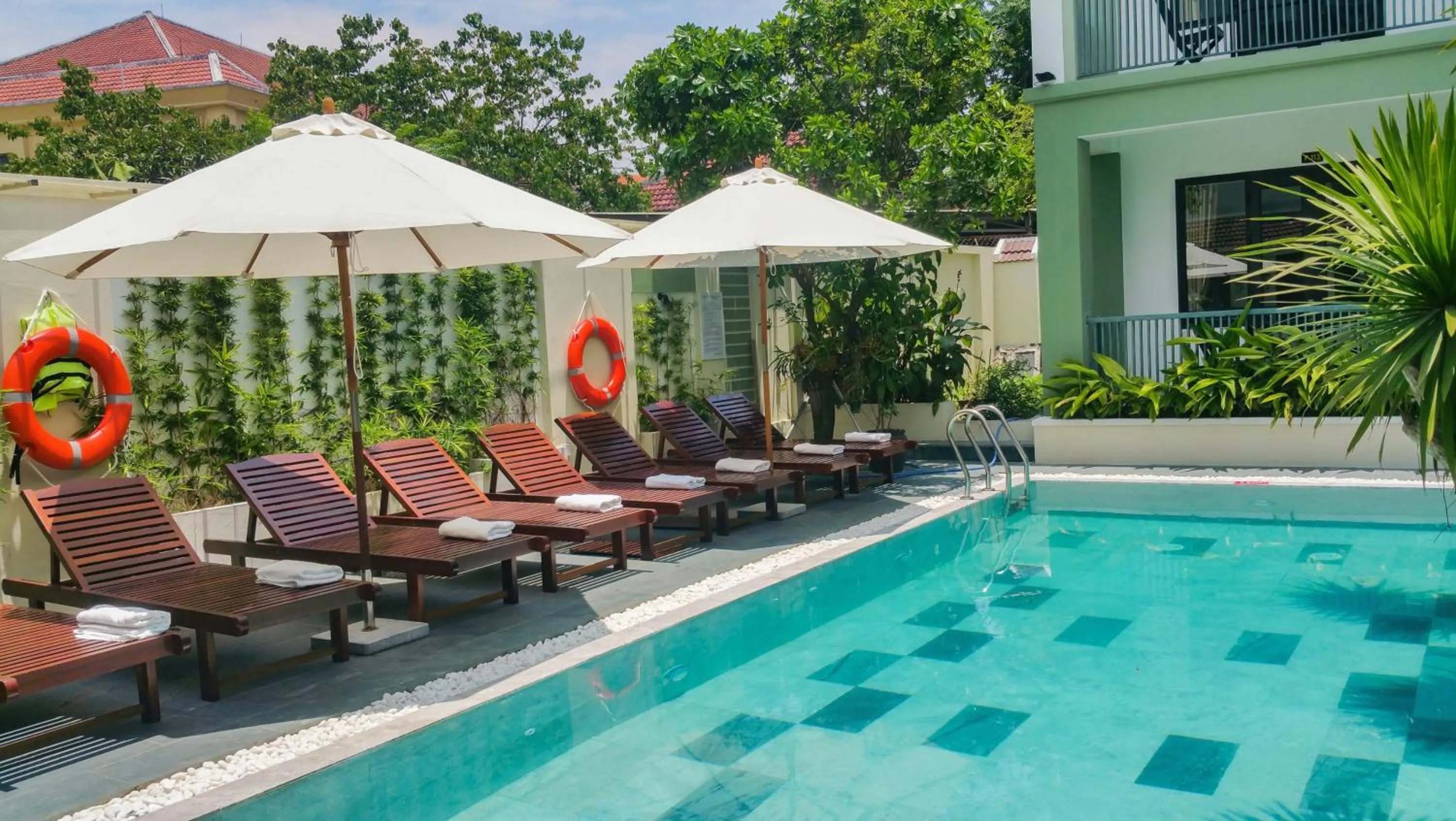 Swimming pool in Starfruit villa Hoi An