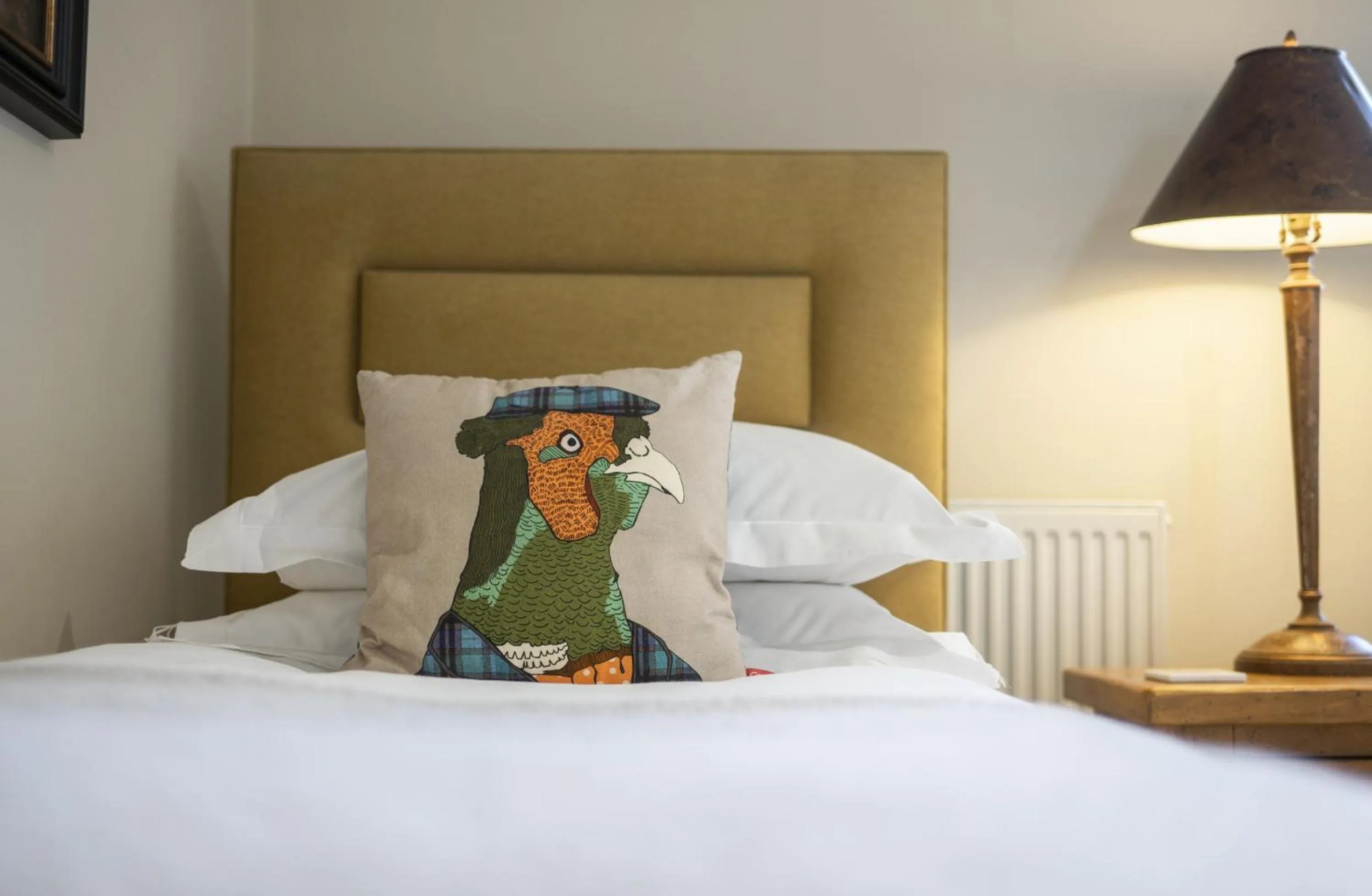 Bedroom, Bed in Black Bull