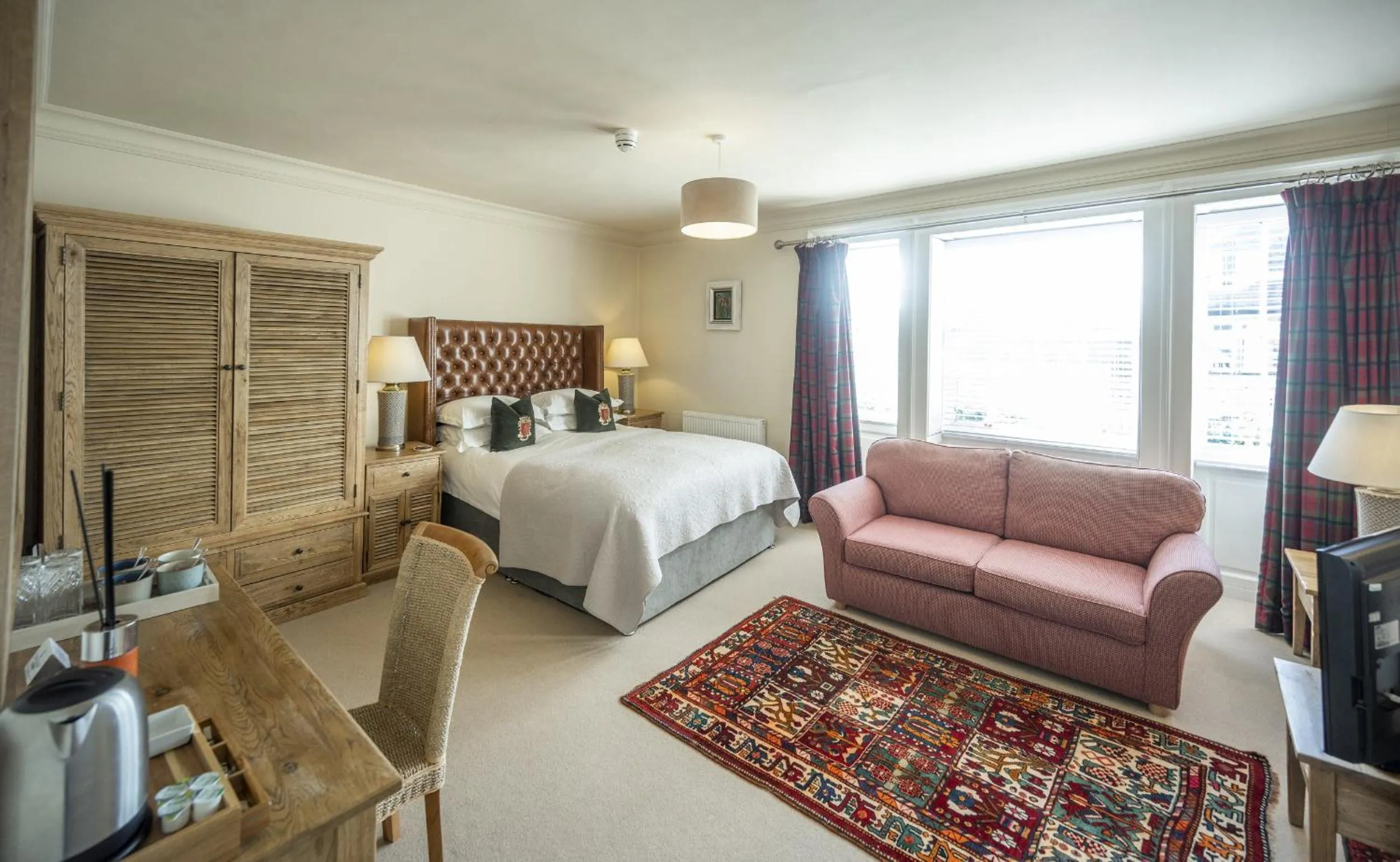 Bedroom, Bed in Black Bull