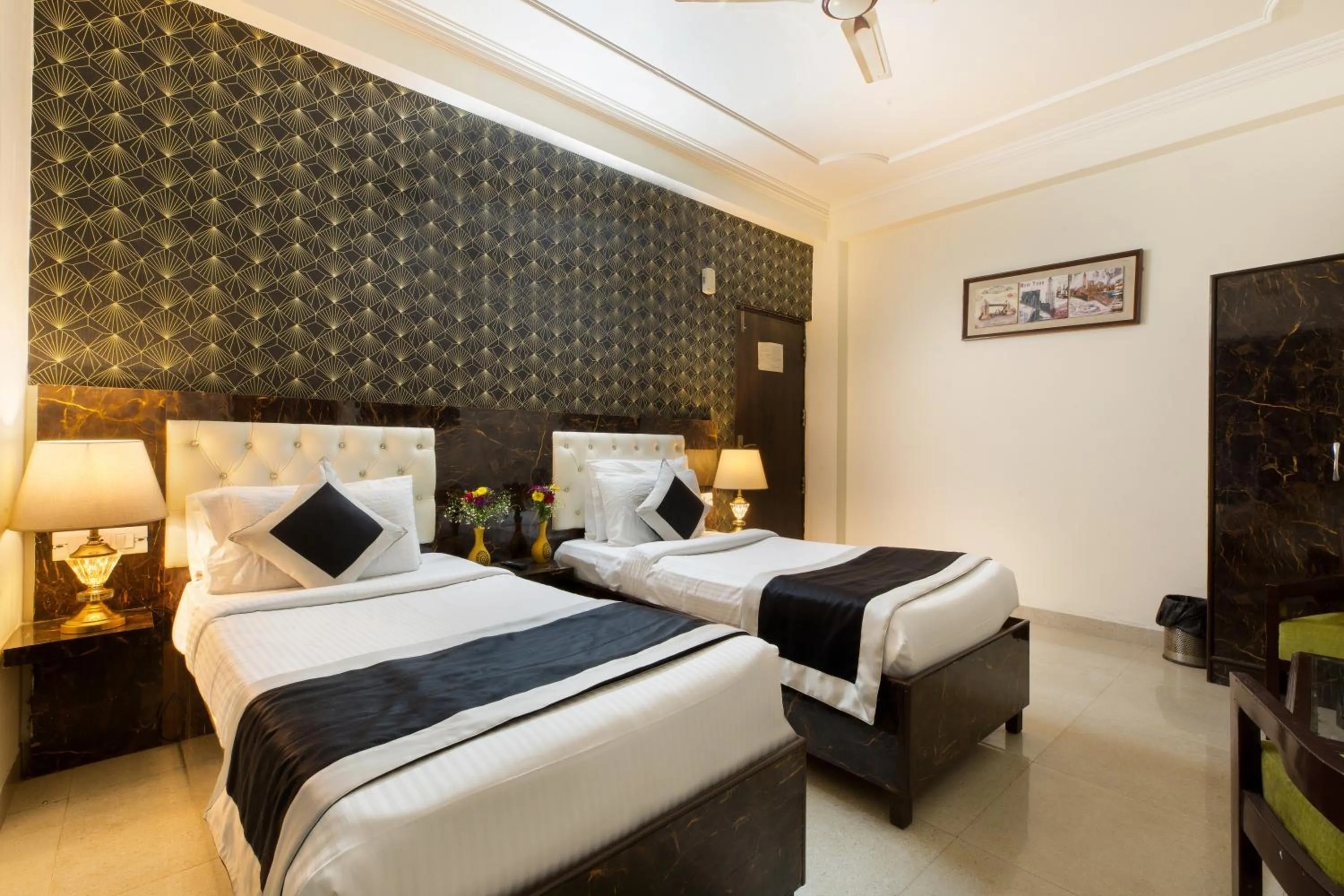 Bed in OPO Alpino Aerocity , Free Airport Pickup