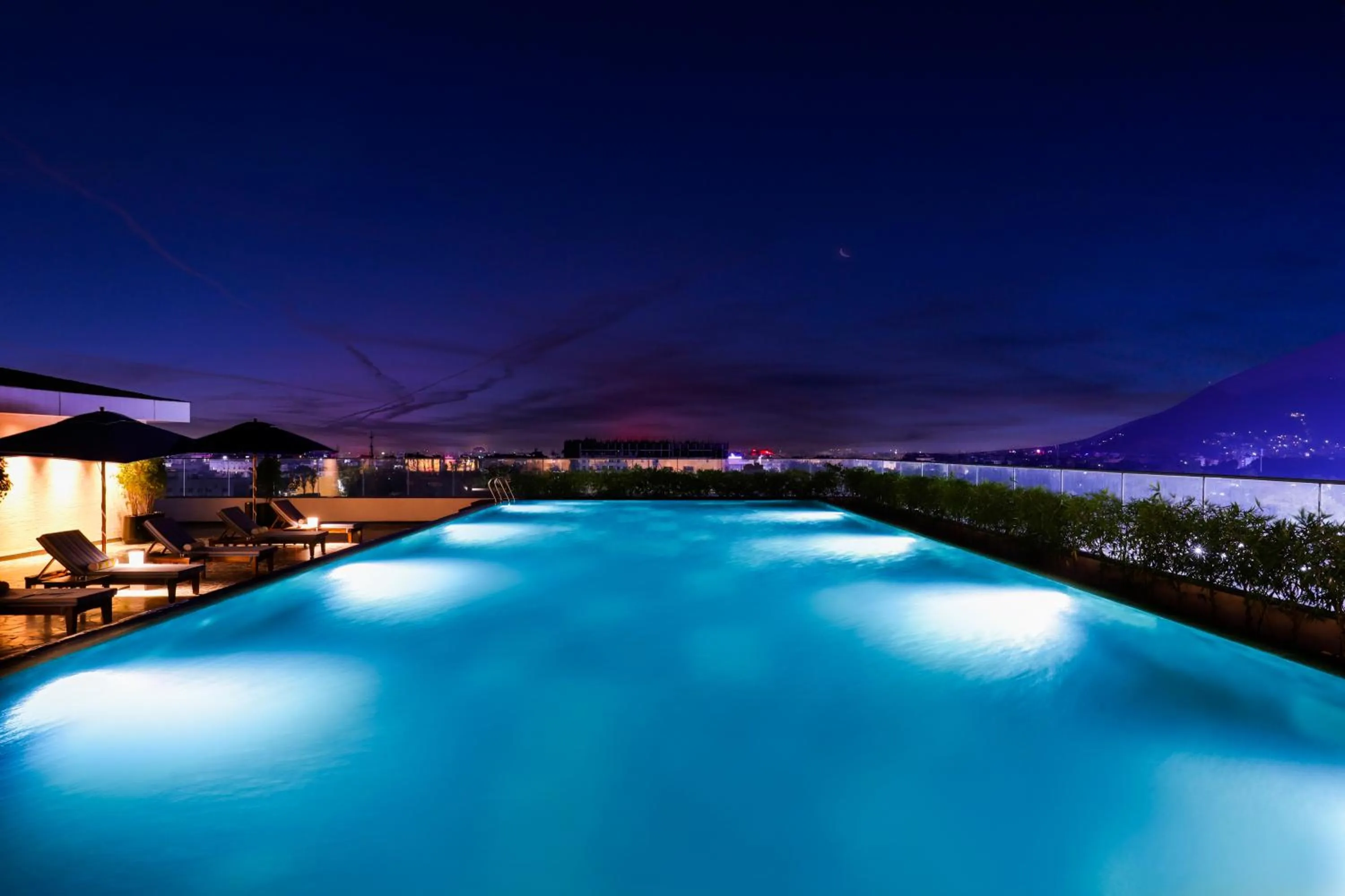 Swimming pool in Lemon Tree Premier, Vijayawada