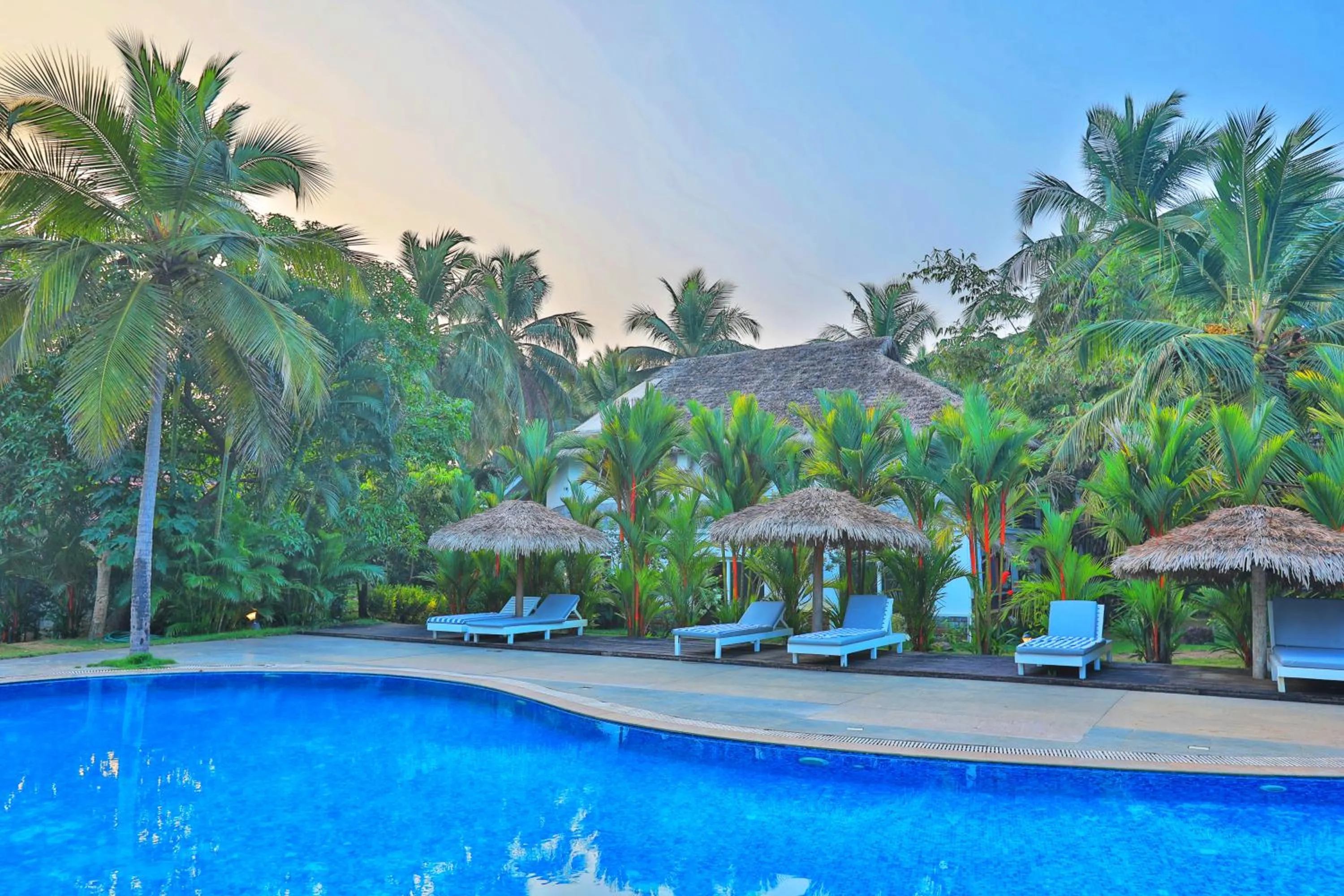 Swimming pool in Malabar Ocean Front Resort And Spa, Bekal