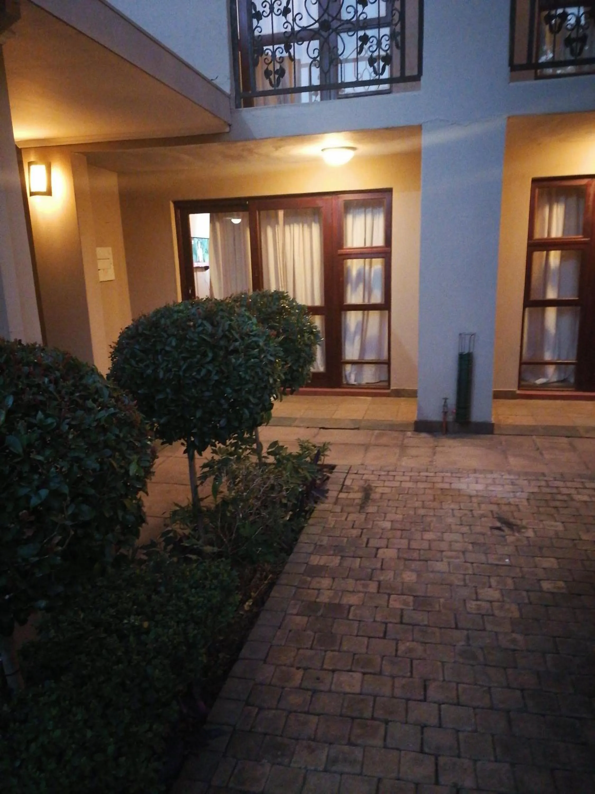 180 On Anderson Guest House