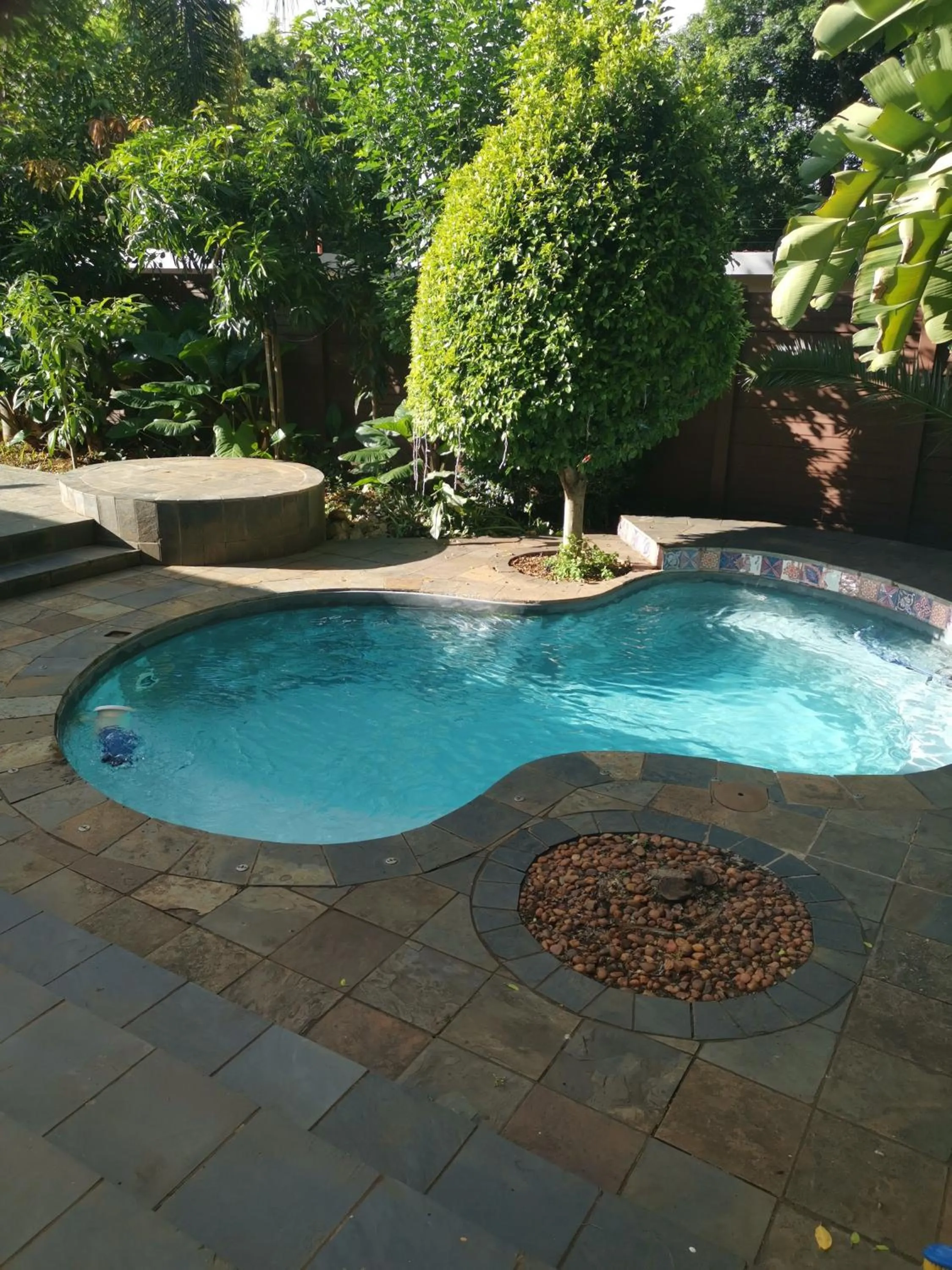 180 On Anderson Guest House