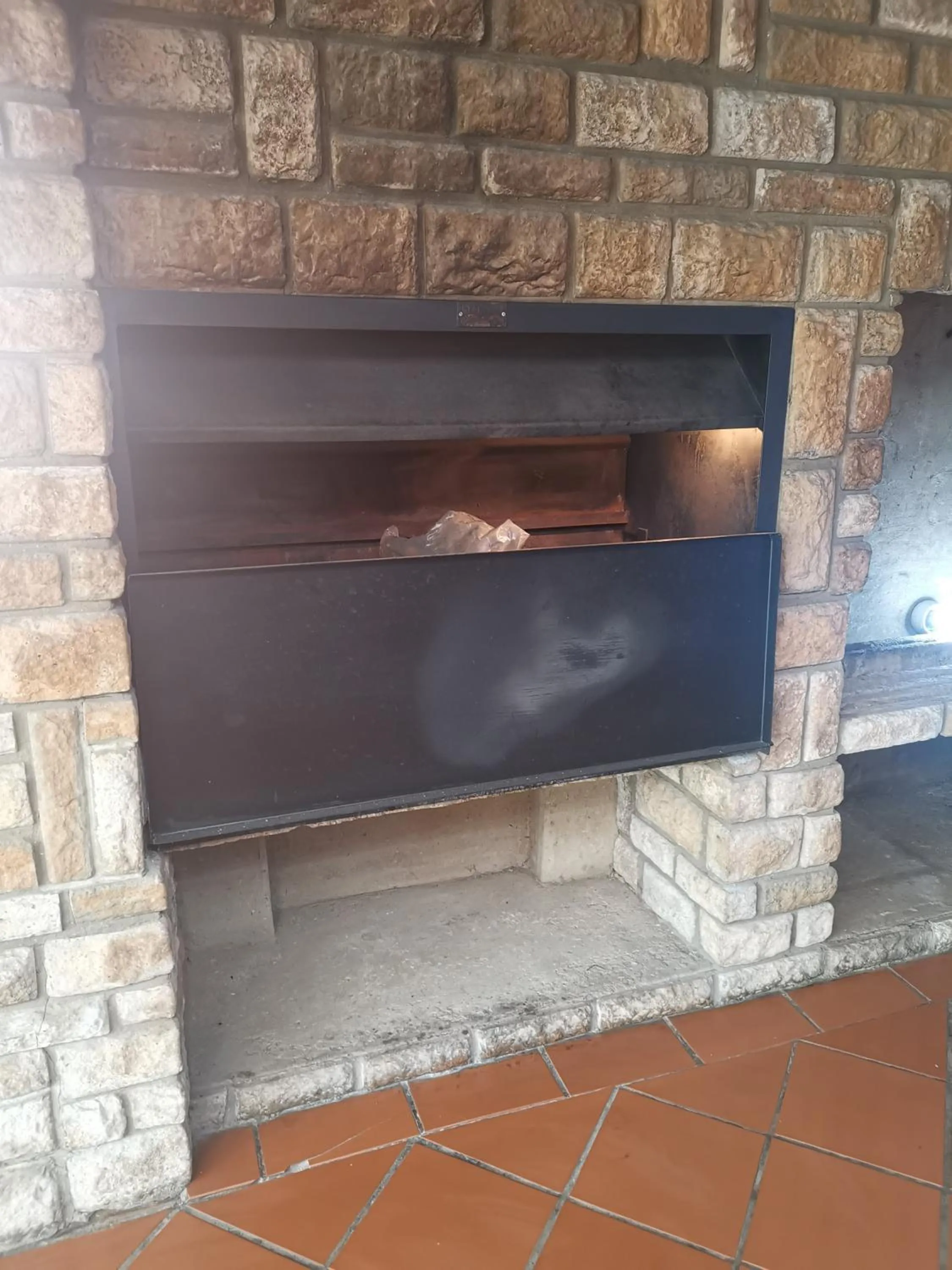 180 On Anderson Guest House