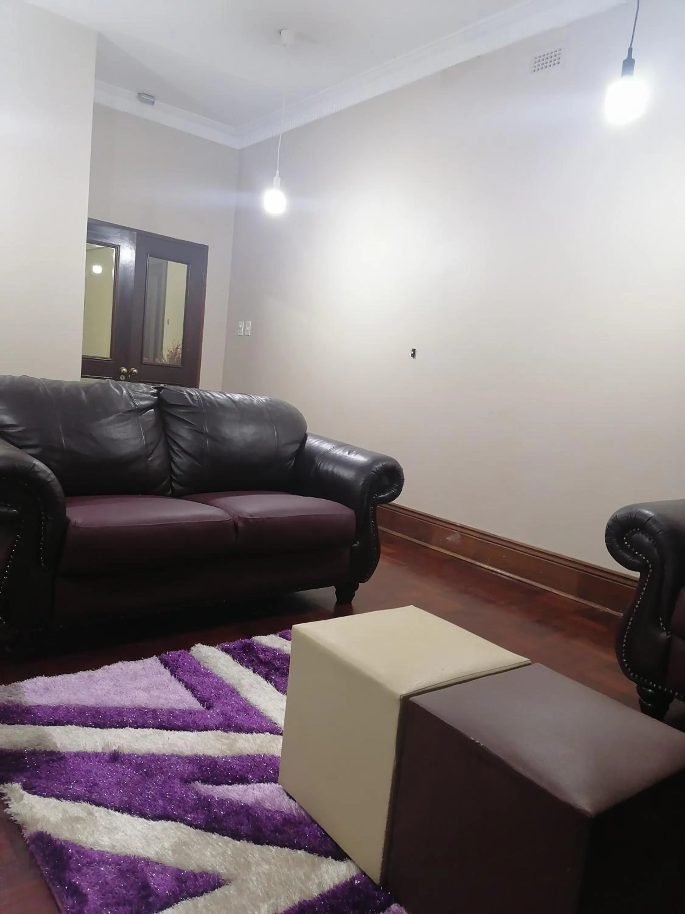 180 On Anderson Guest House