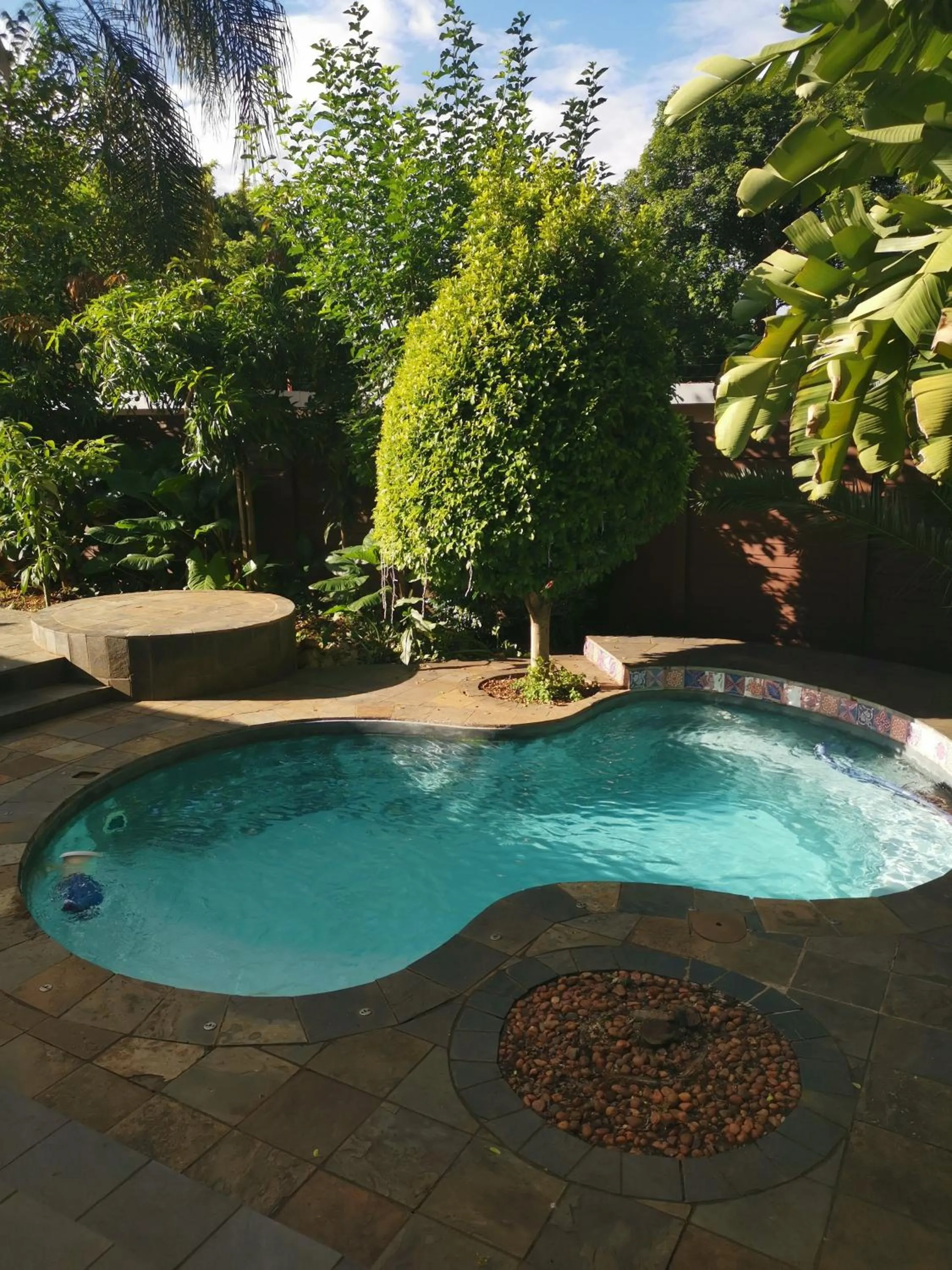 180 On Anderson Guest House