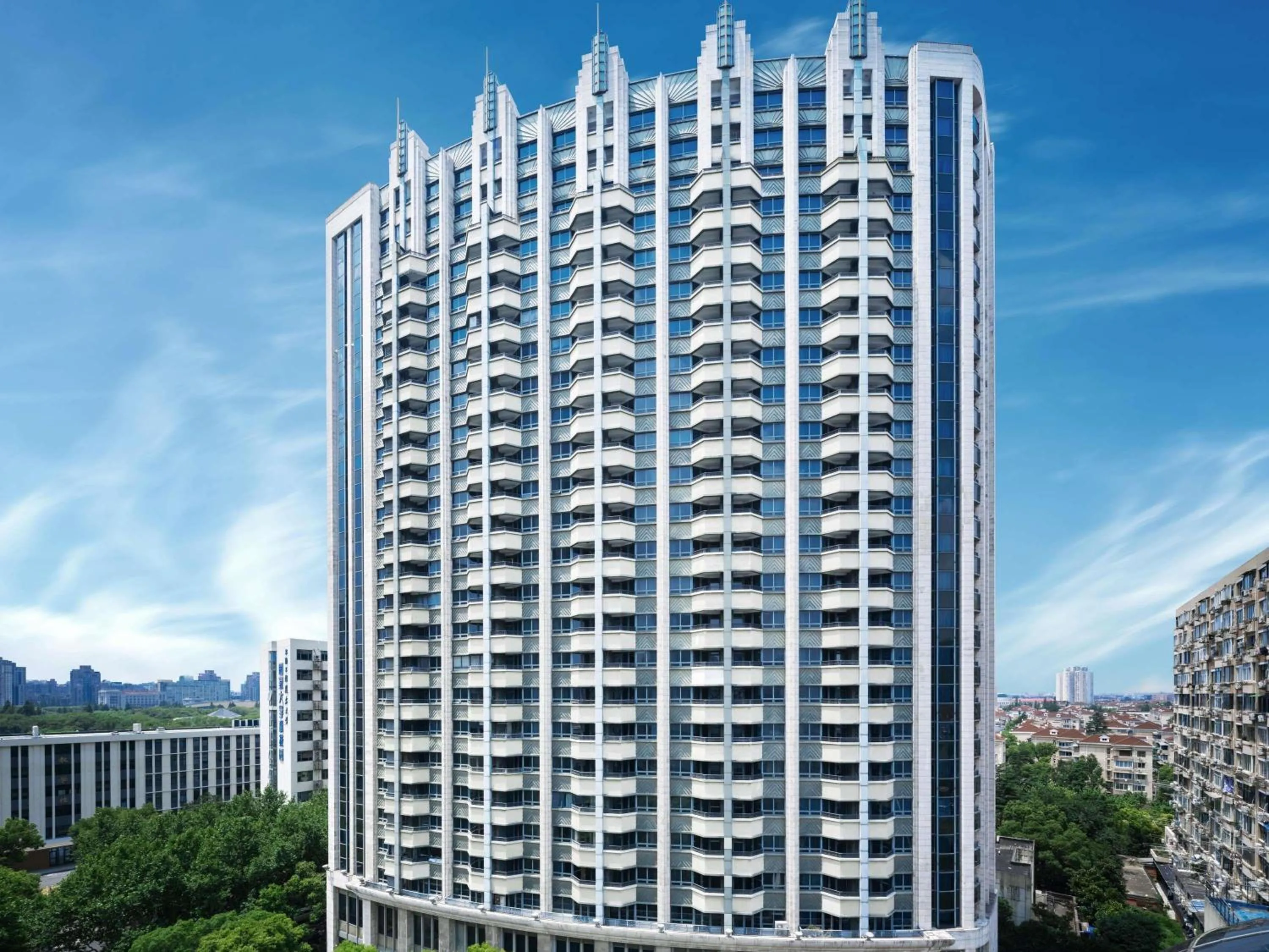 Property building in Grand Mercure Shanghai Hongqiao