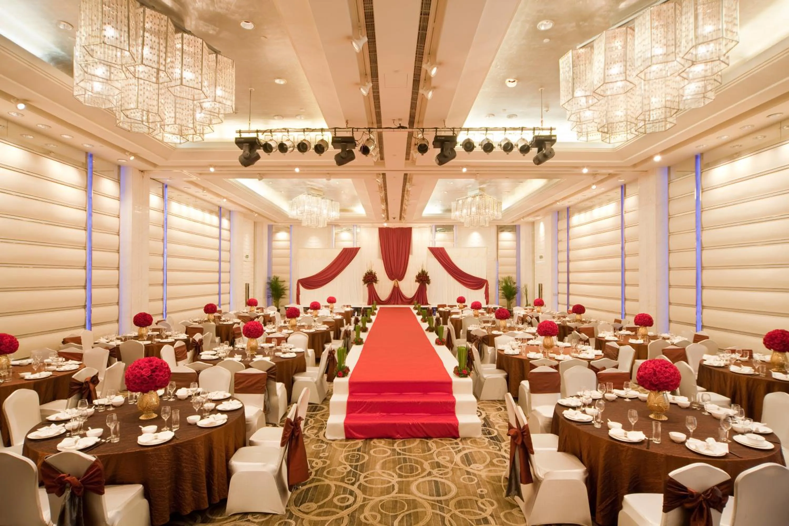 Meeting/conference room in Grand Mercure Shanghai Hongqiao