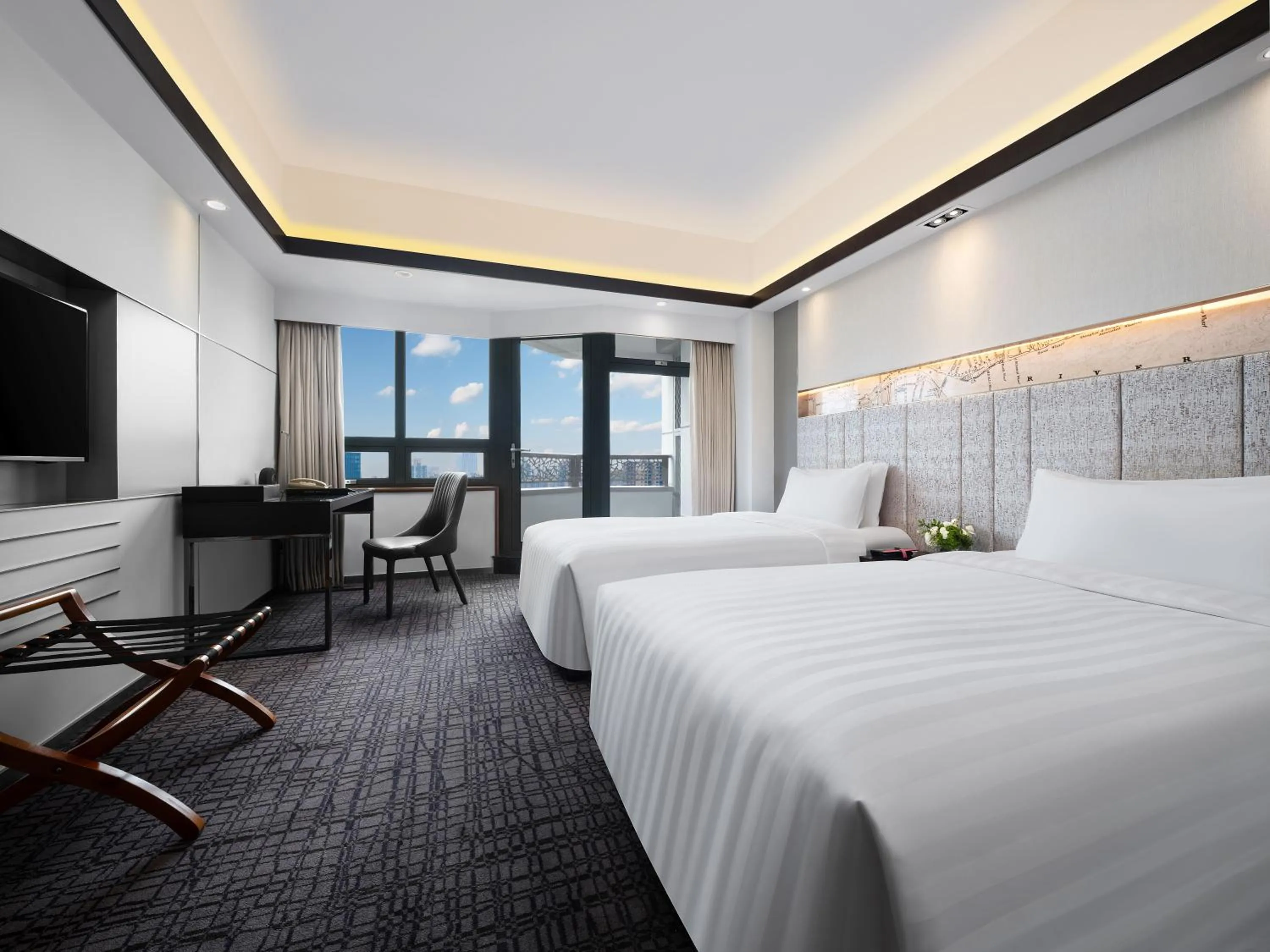 View (from property/room), Bed in Grand Mercure Shanghai Hongqiao