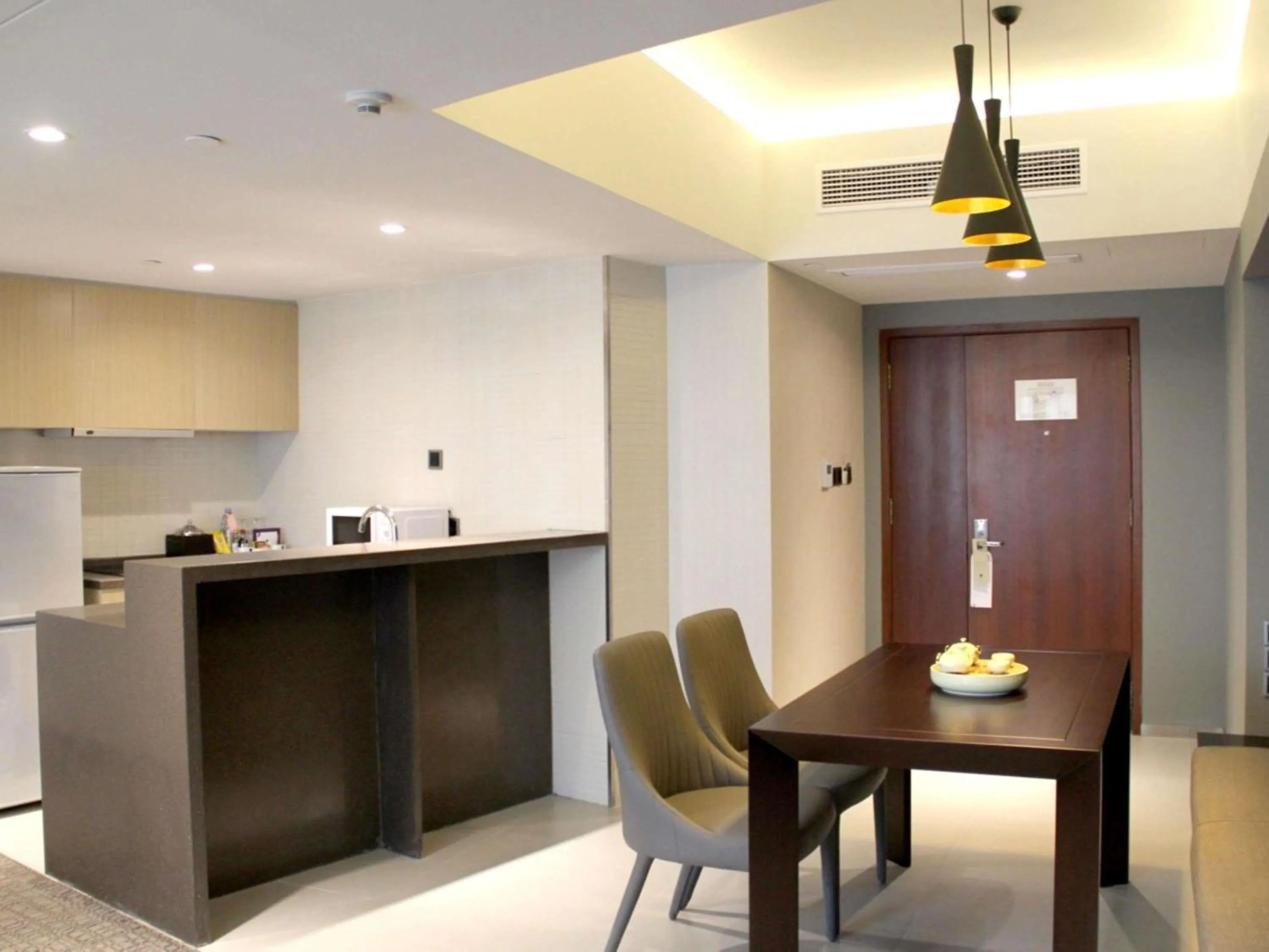 Bedroom in Grand Mercure Shanghai Hongqiao