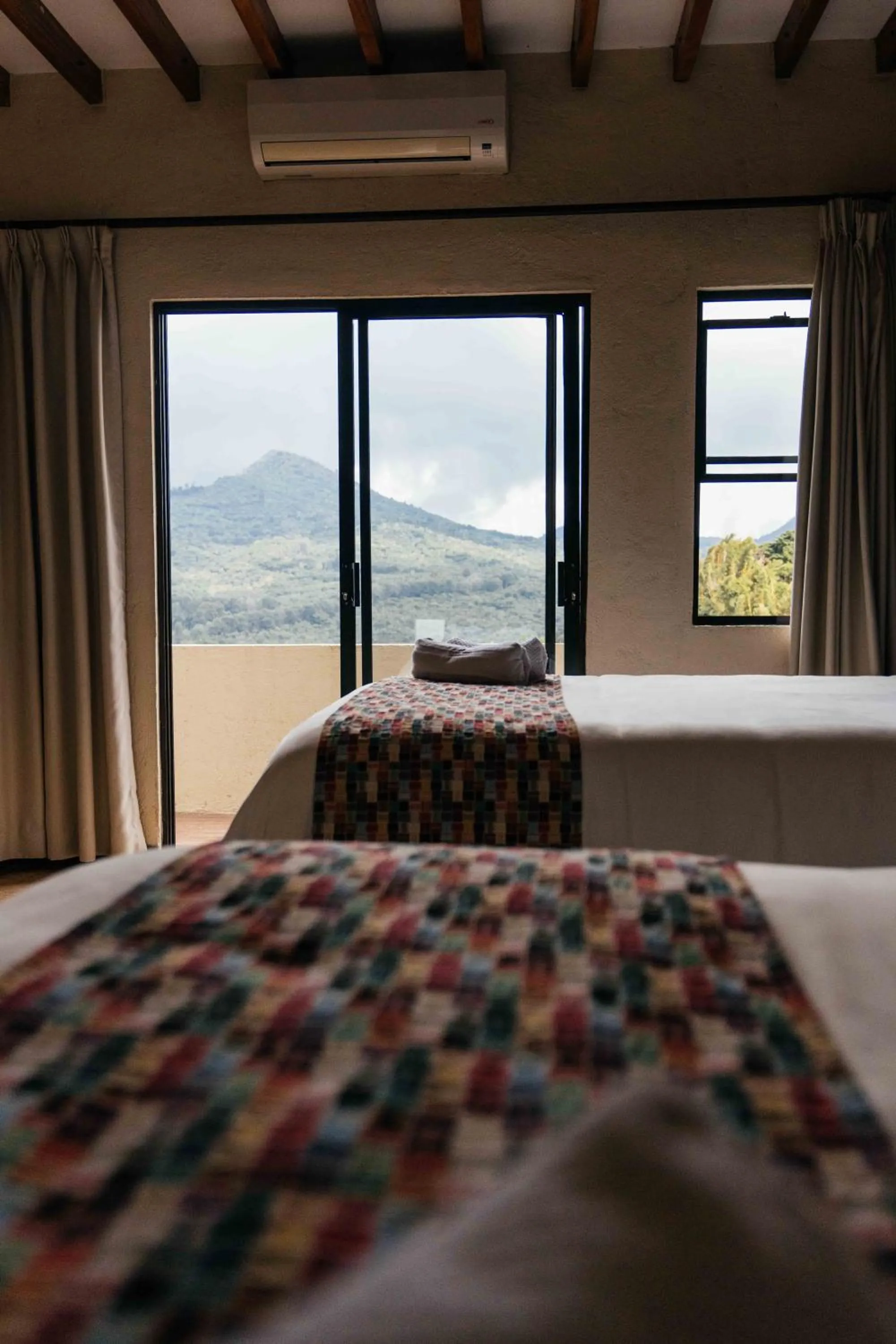 Bed in Casa 1800 Ataco Hotel Boutique