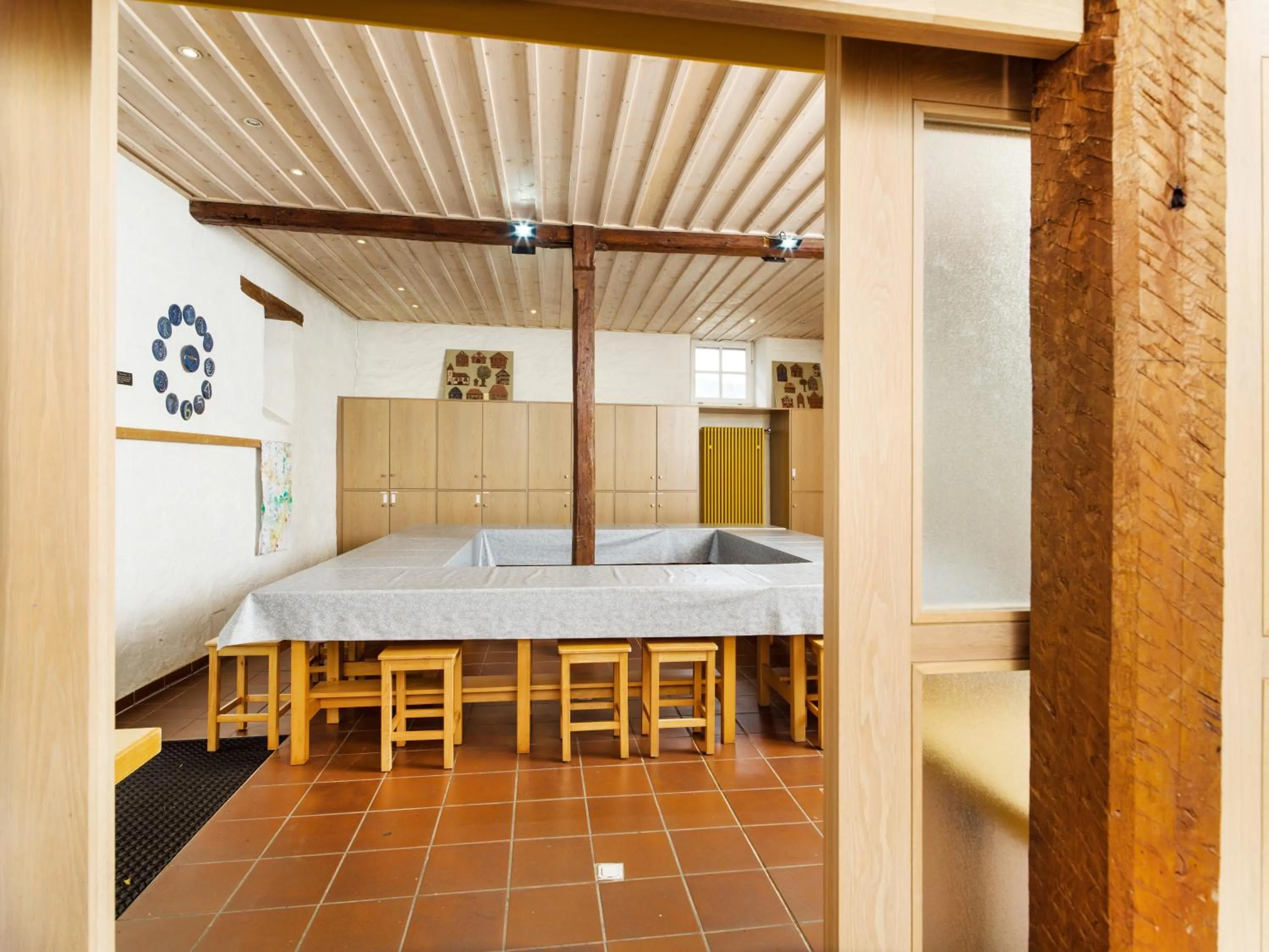 Business facilities, Bed in Bildungshaus Neckarelz