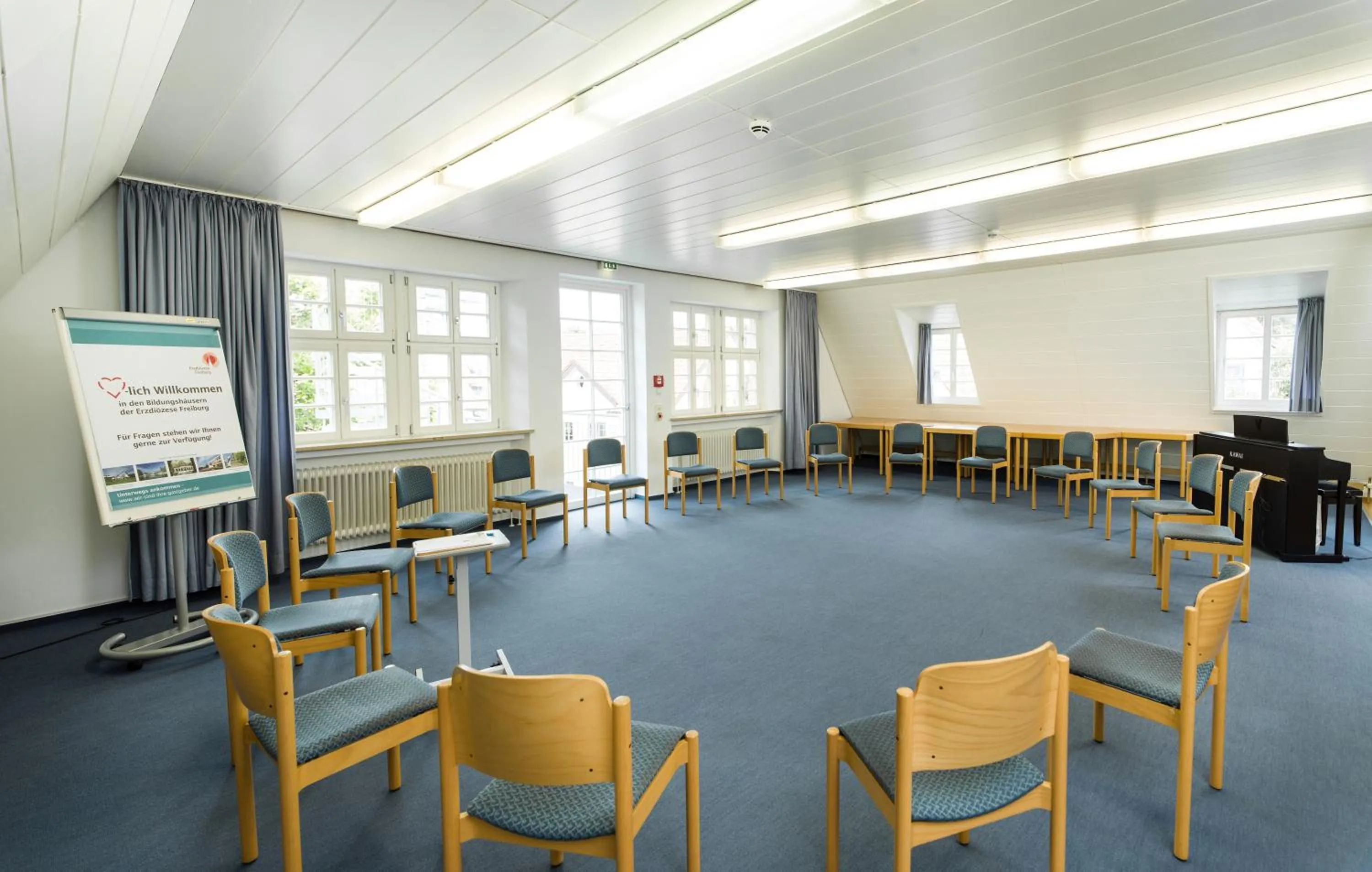 Business facilities in Bildungshaus Neckarelz