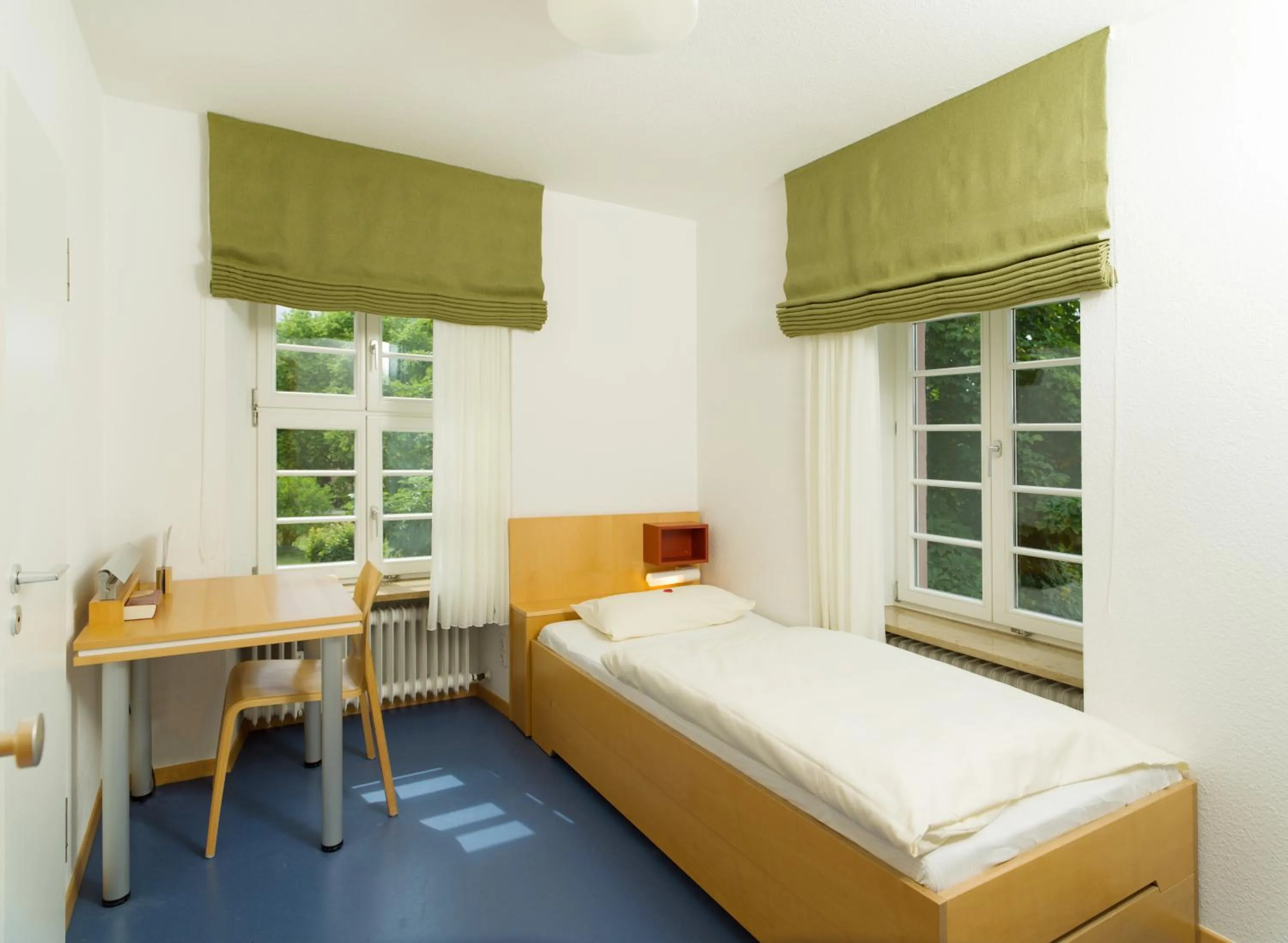 Photo of the whole room, Bed in Bildungshaus Neckarelz