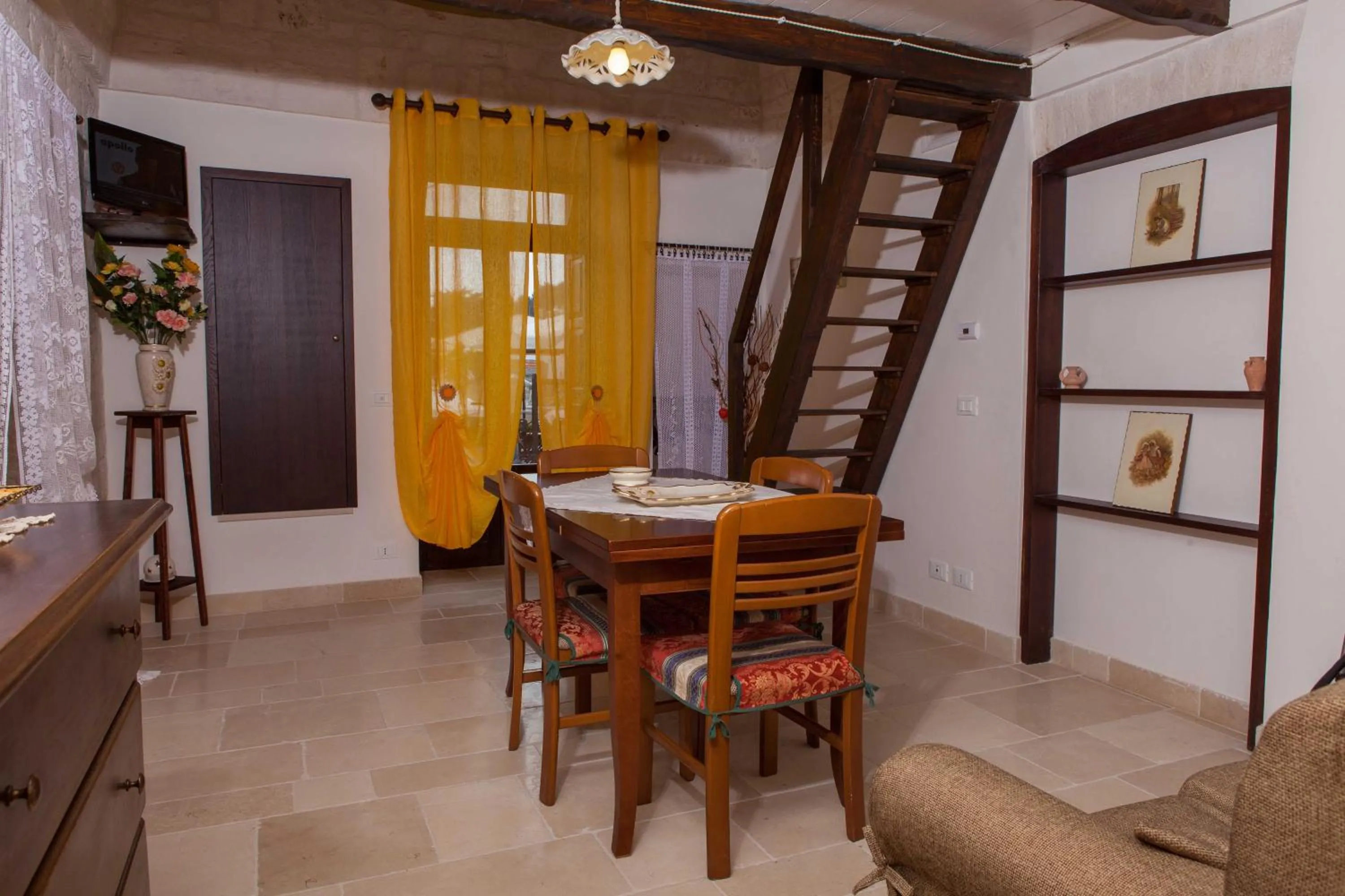 Dining area in Da Santino