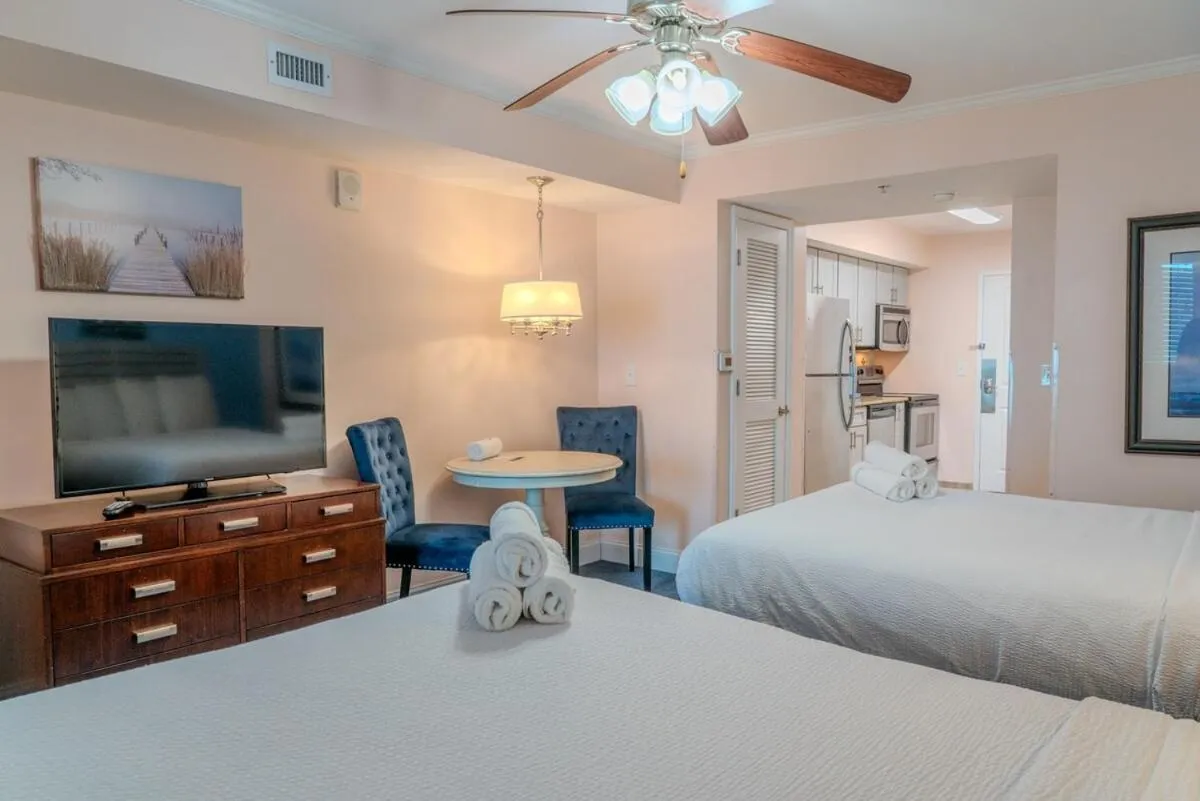 Bed in Towers On The Grove 724 Direct Oceanfront Suite Sleeps 6 guests
