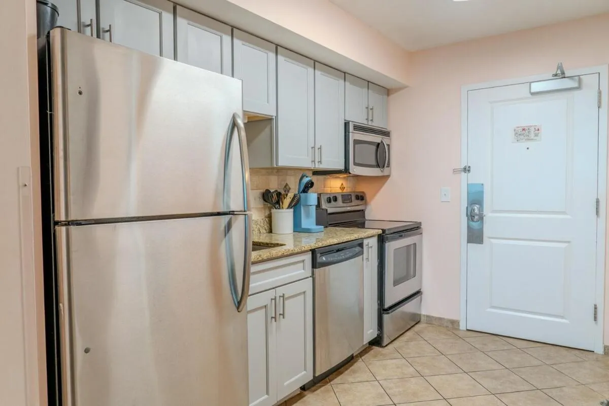 Towers On The Grove 724 Direct Oceanfront Suite Sleeps 6 guests