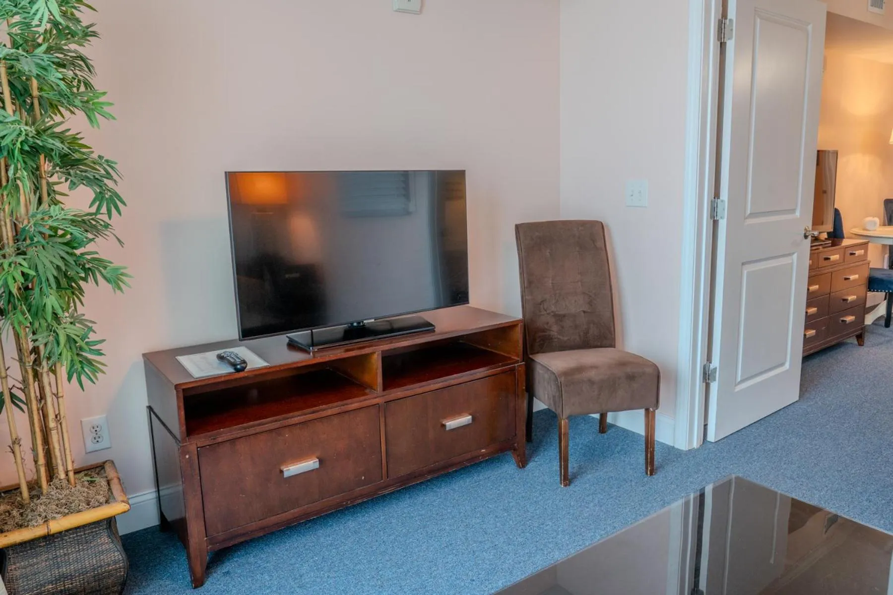 Towers On The Grove 724 Direct Oceanfront Suite Sleeps 6 guests