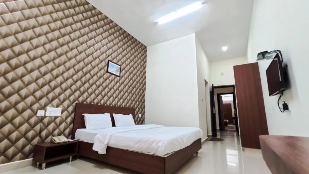 Bed in Fortune Village Hotel