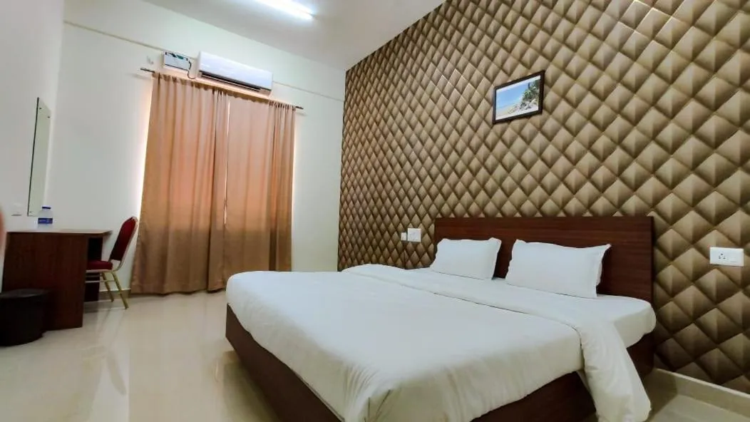 Bed in Fortune Village Hotel