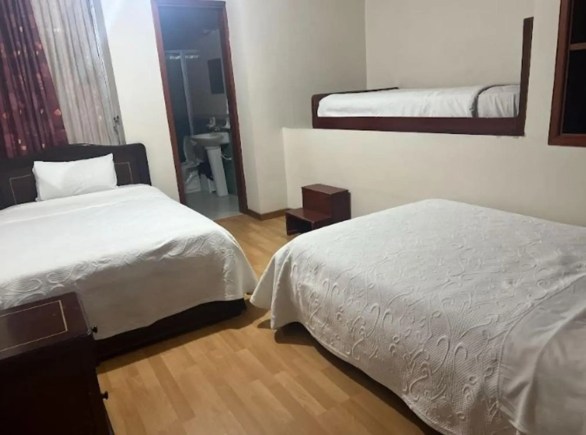Standard Triple Room in Internacional El Nogal Ipiales Standard Triple Room in Internacional El Nogal Ipiales