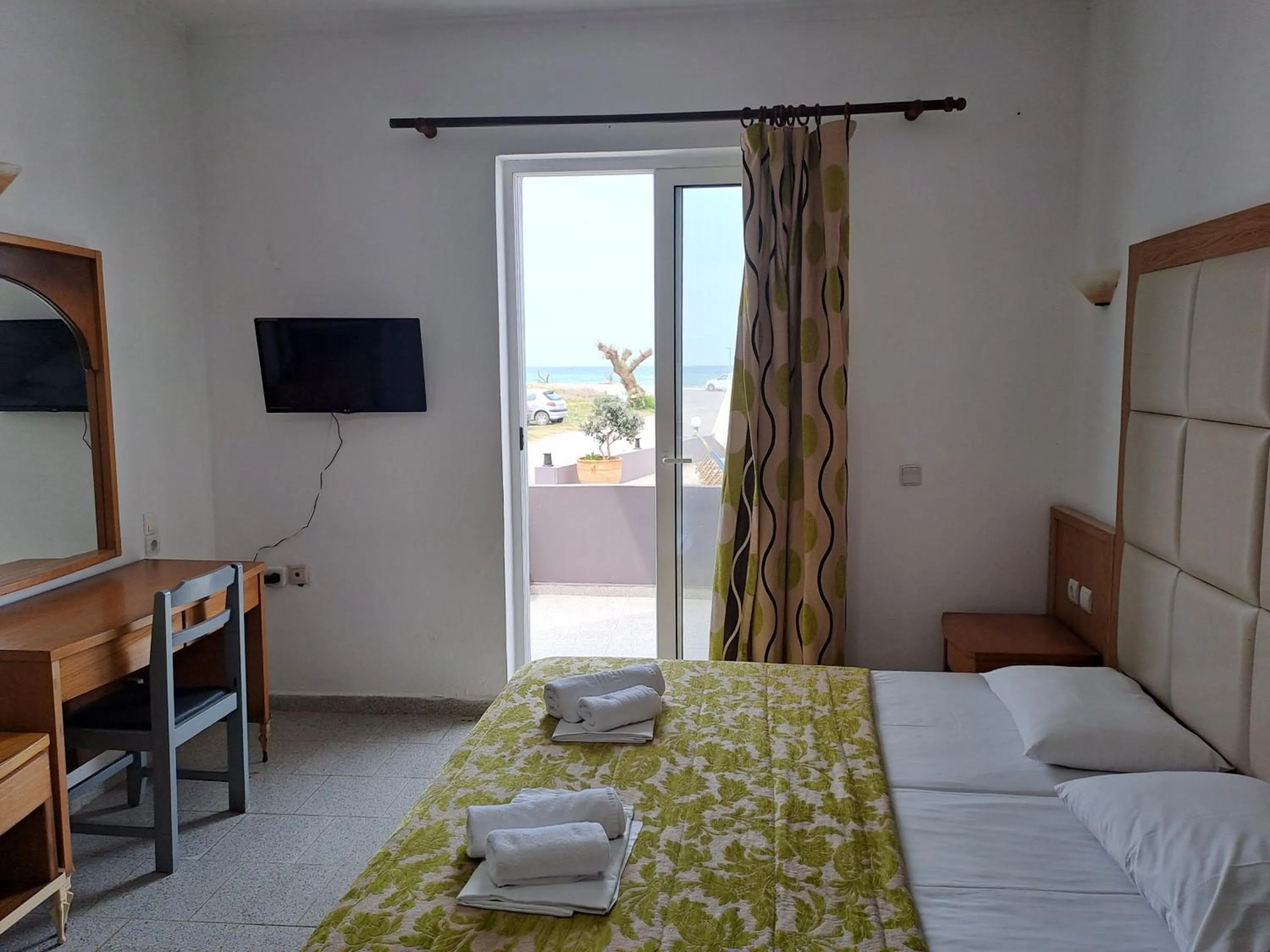 Bed in Haridimos Apartments