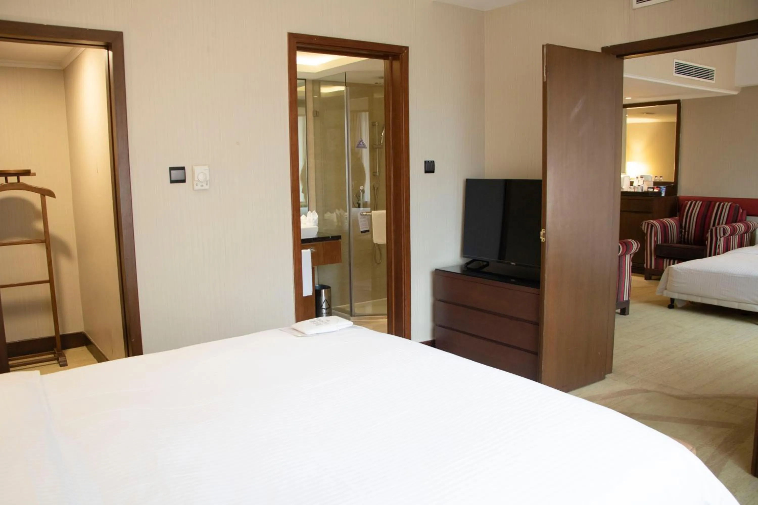 Bed in Grand Mercure Beijing Central