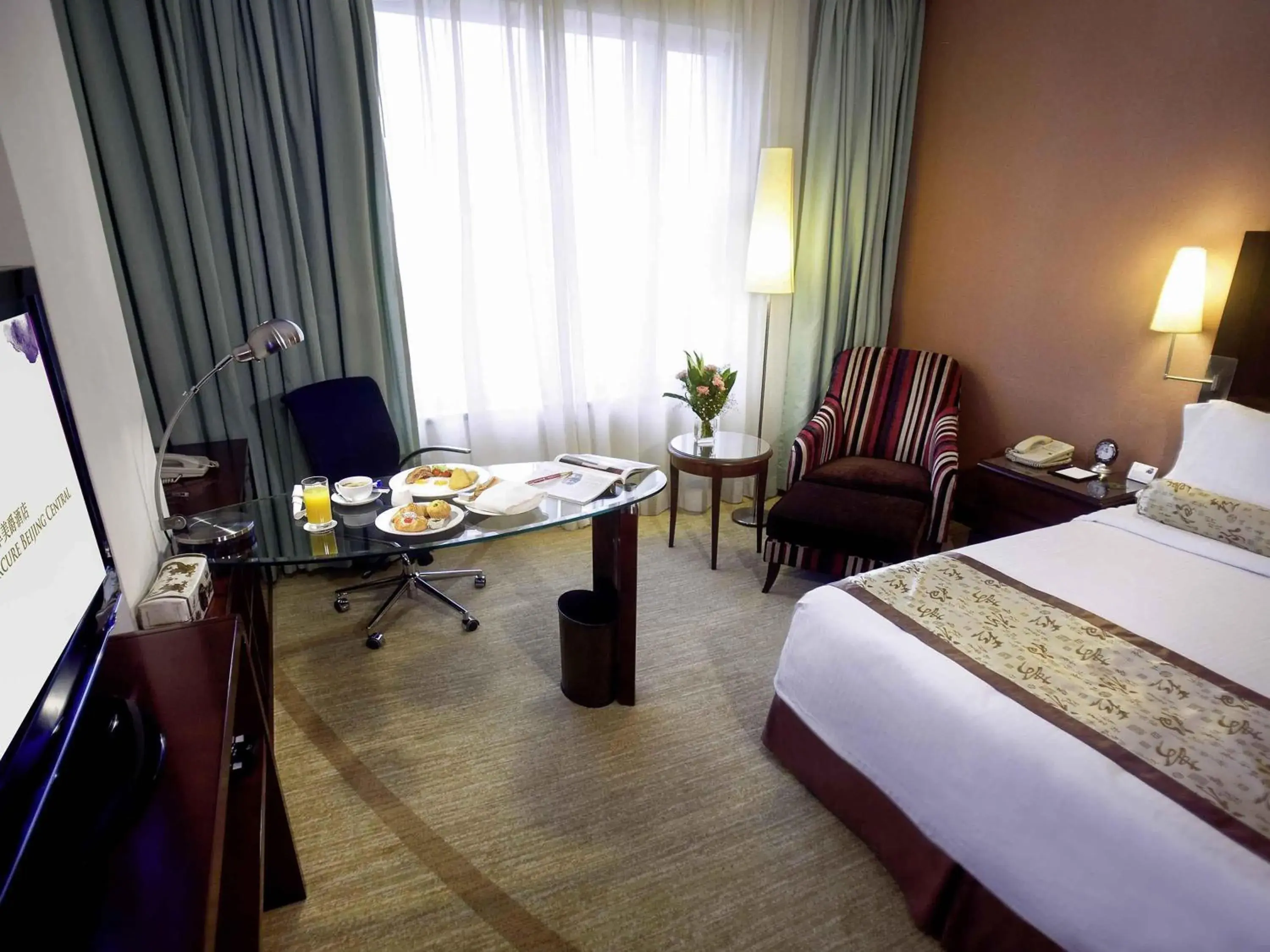 Deluxe Queen Room in Grand Mercure Beijing Central Deluxe Queen Room in Grand Mercure Beijing Central