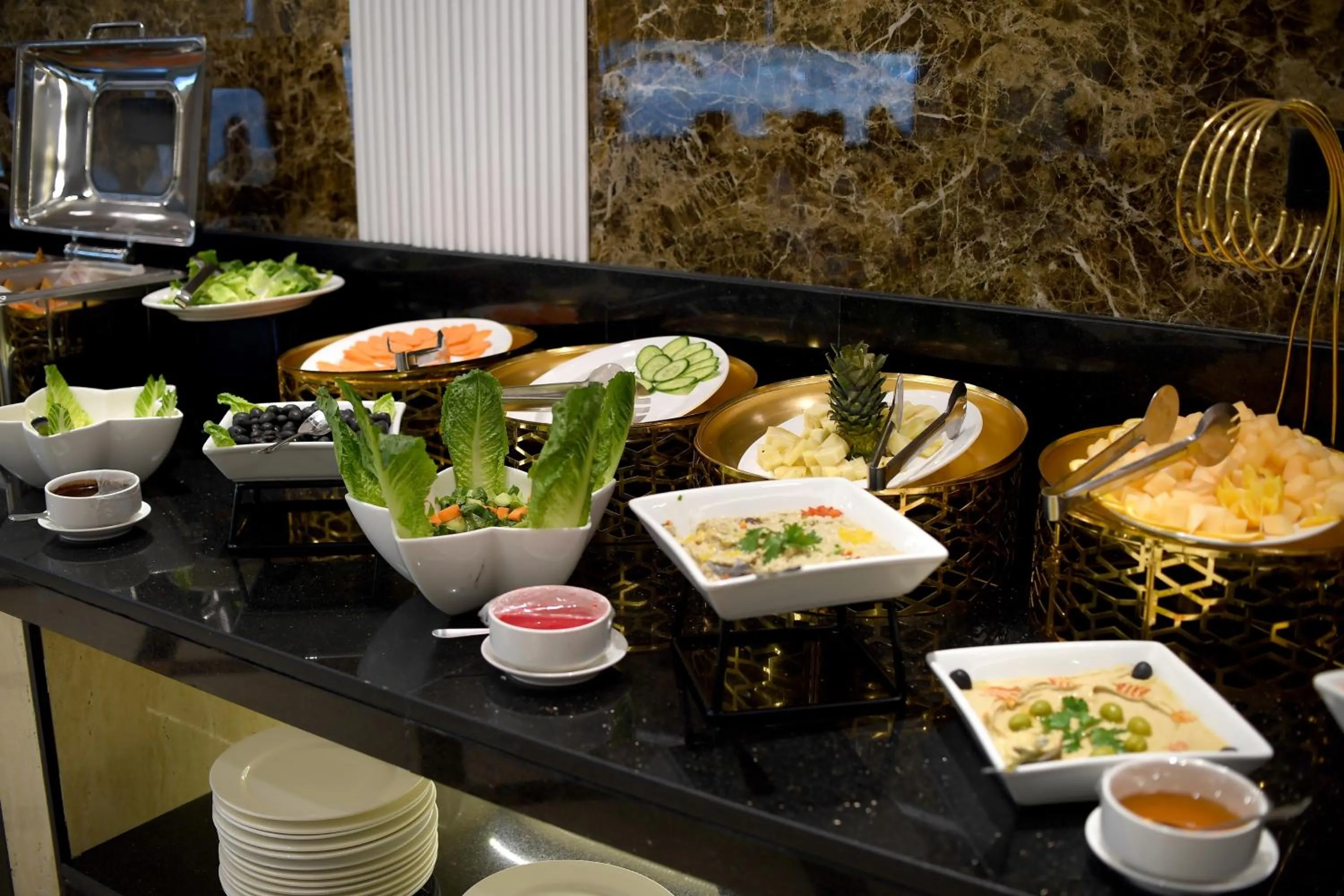 Breakfast in Nejoum Al Emarat