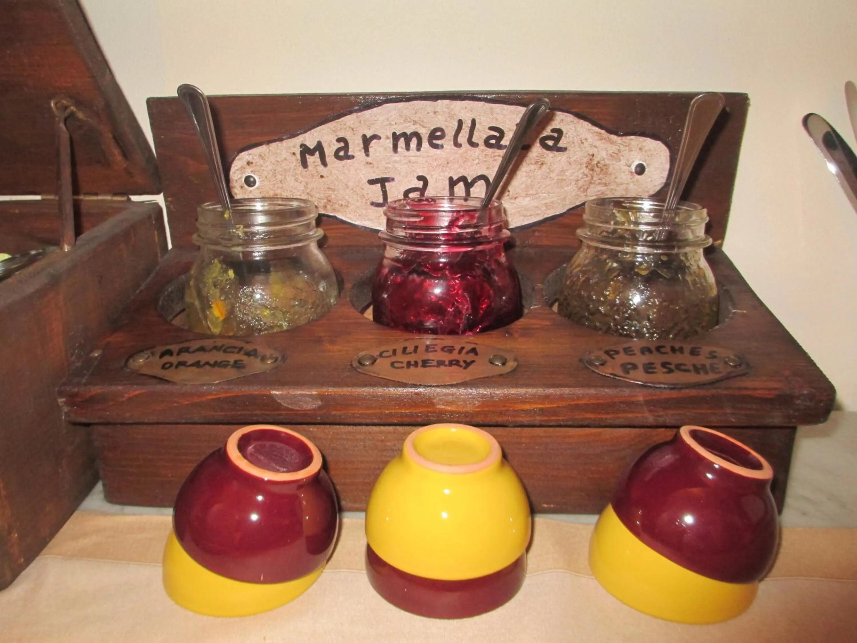 Buffet breakfast in Bed & Breakfast Lucca Fora