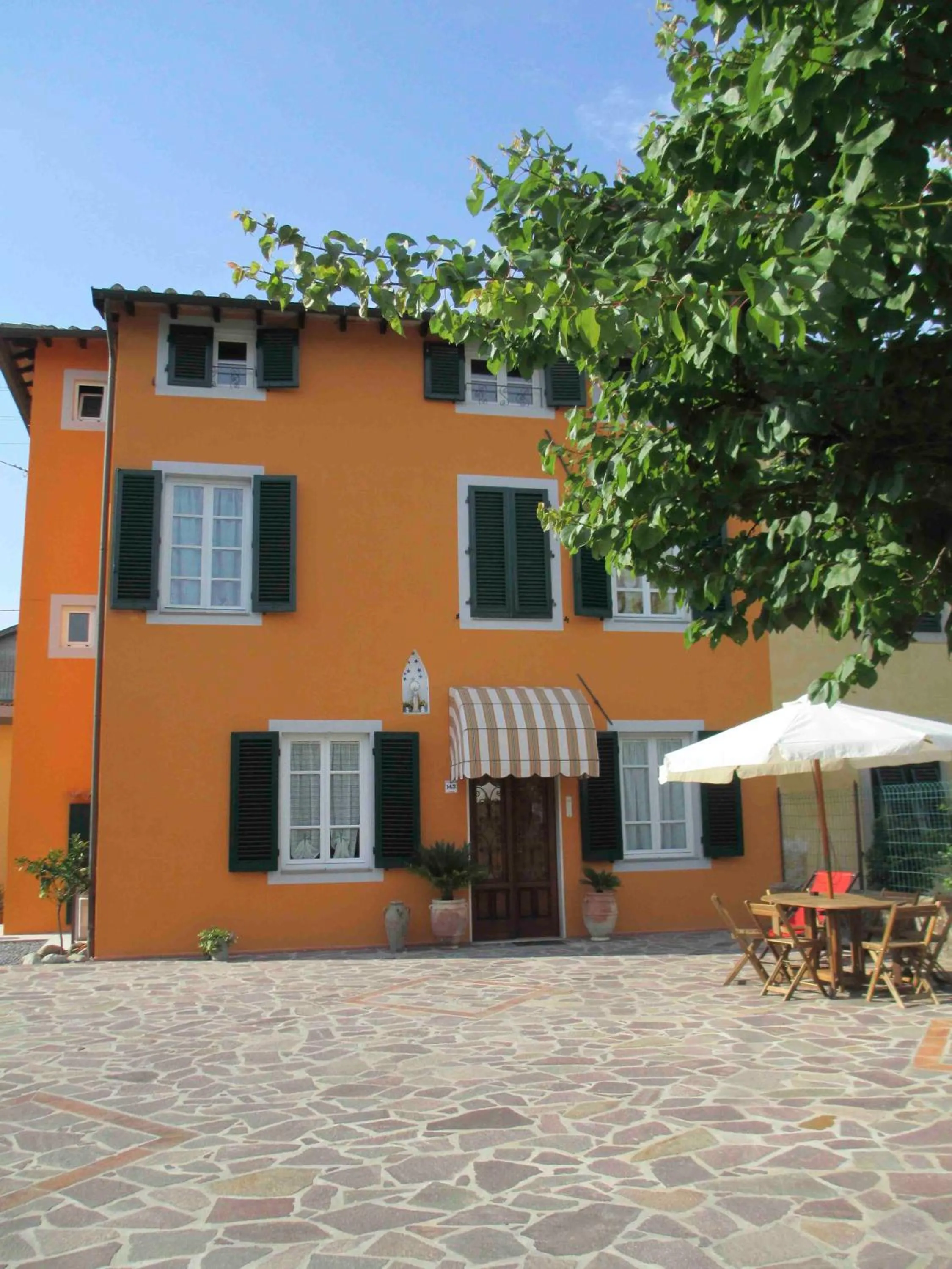 Facade/entrance in Bed & Breakfast Lucca Fora