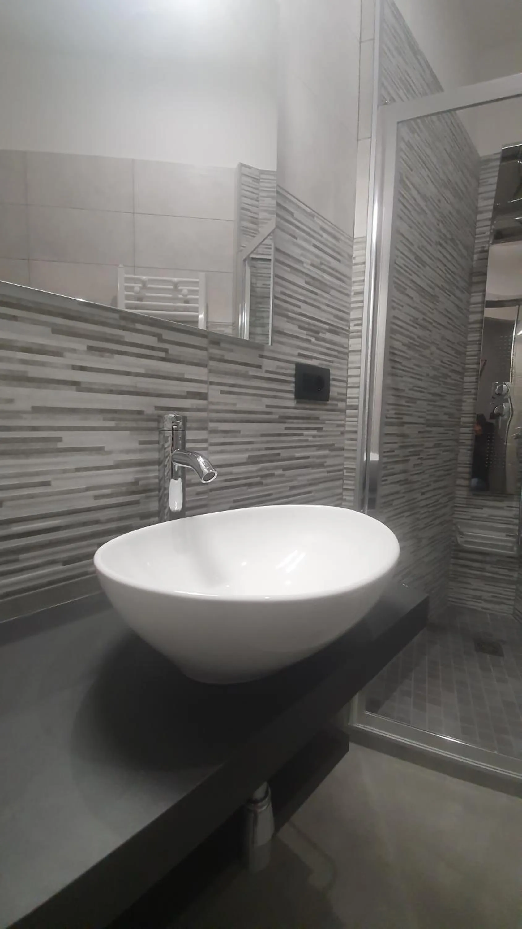 Bathroom in b&b 1930