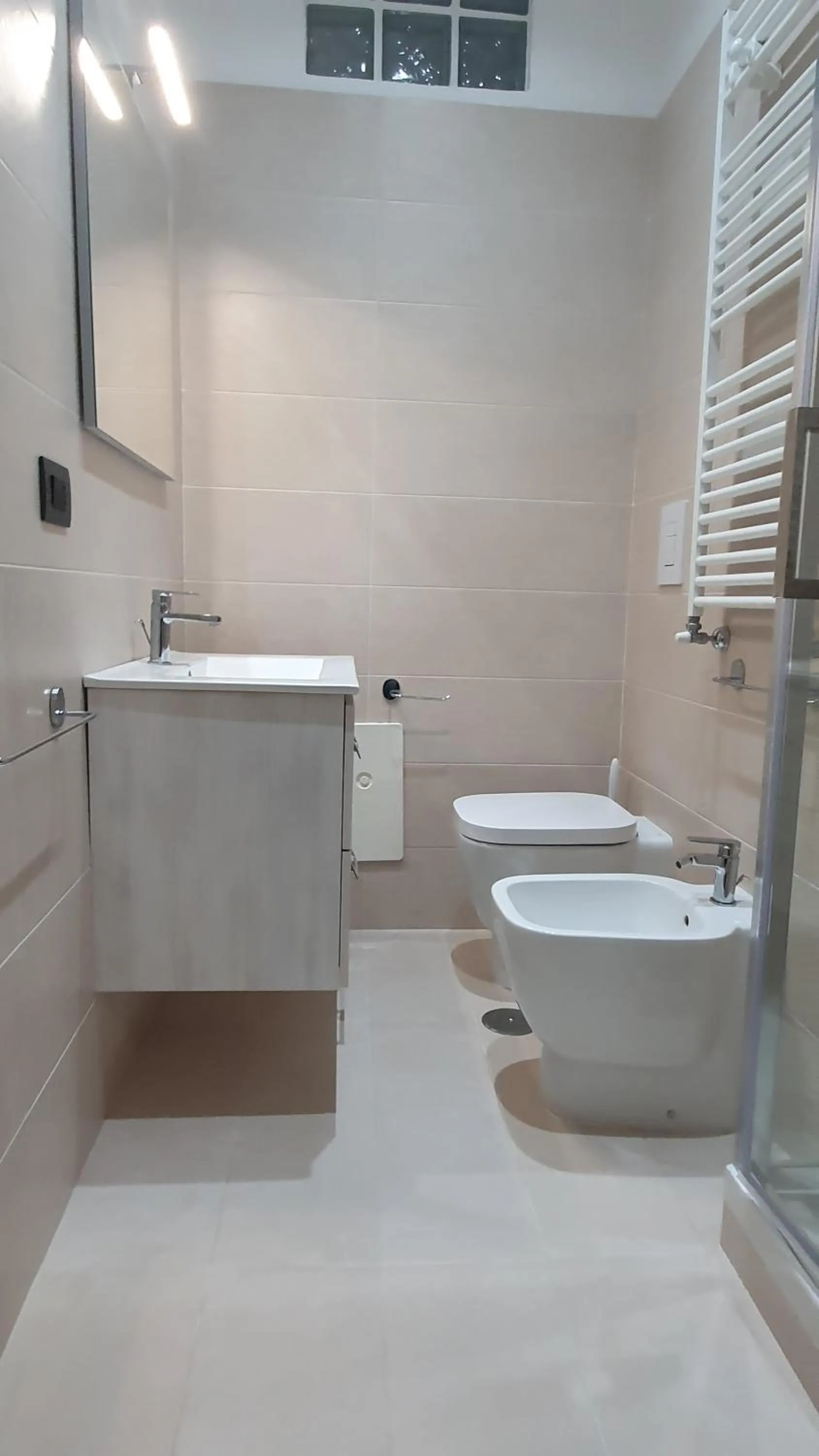 Bathroom in b&b 1930