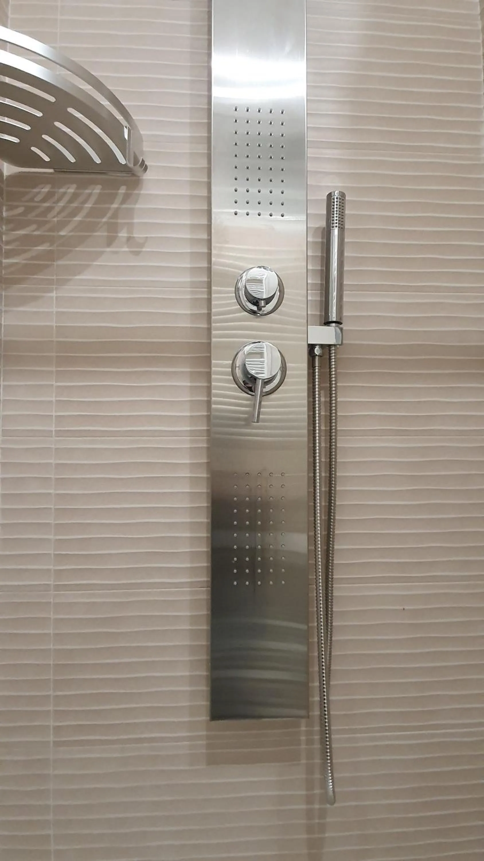 Bathroom in b&b 1930