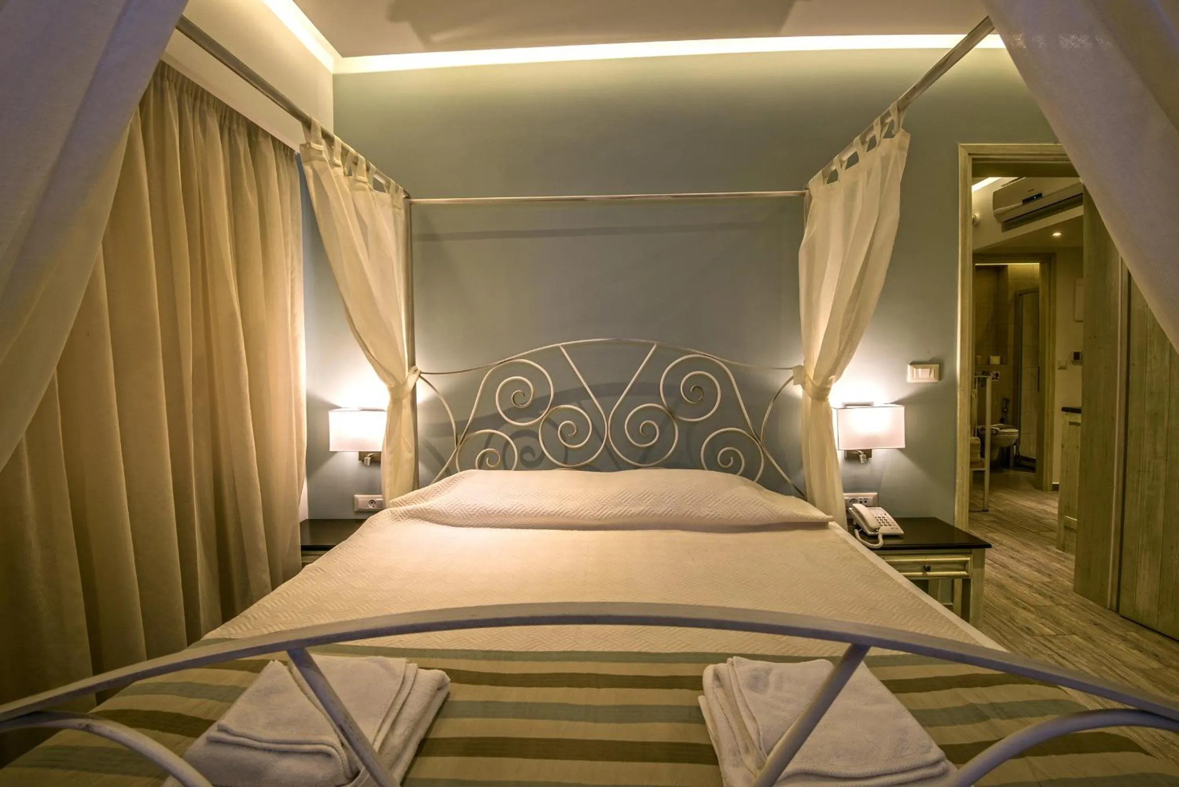 Bed in Princess Irini Sea Front ApartHotel