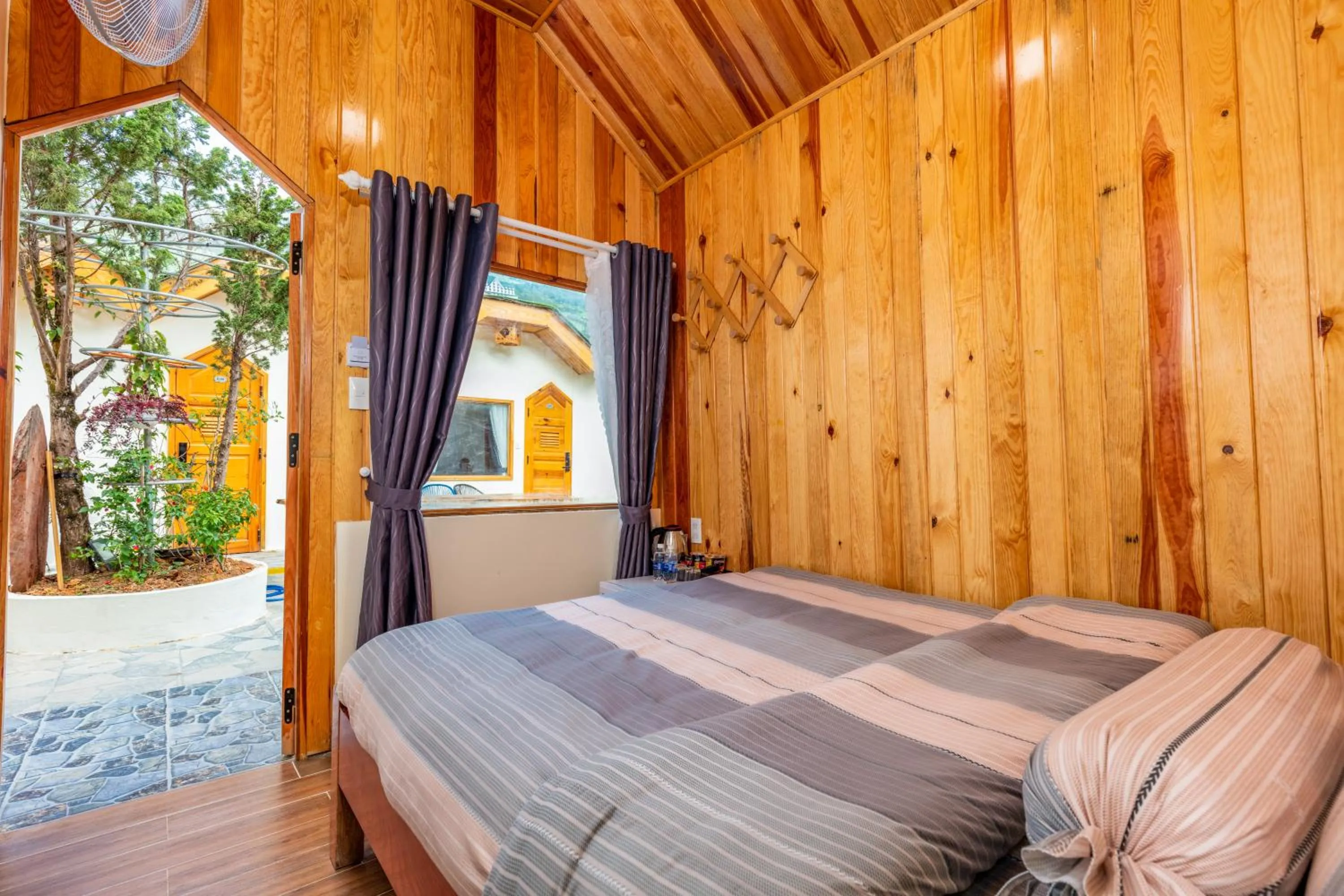 Bed in Đà Lạt Cam ly Hotel