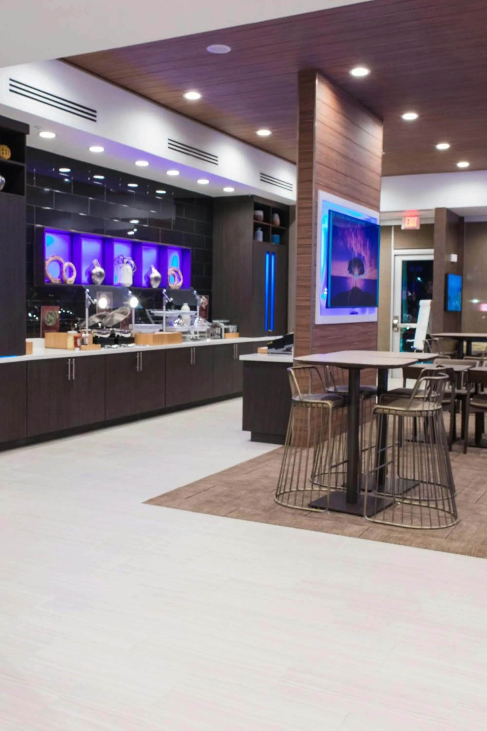 Breakfast in SpringHill Suites by Marriott Birmingham Gardendale