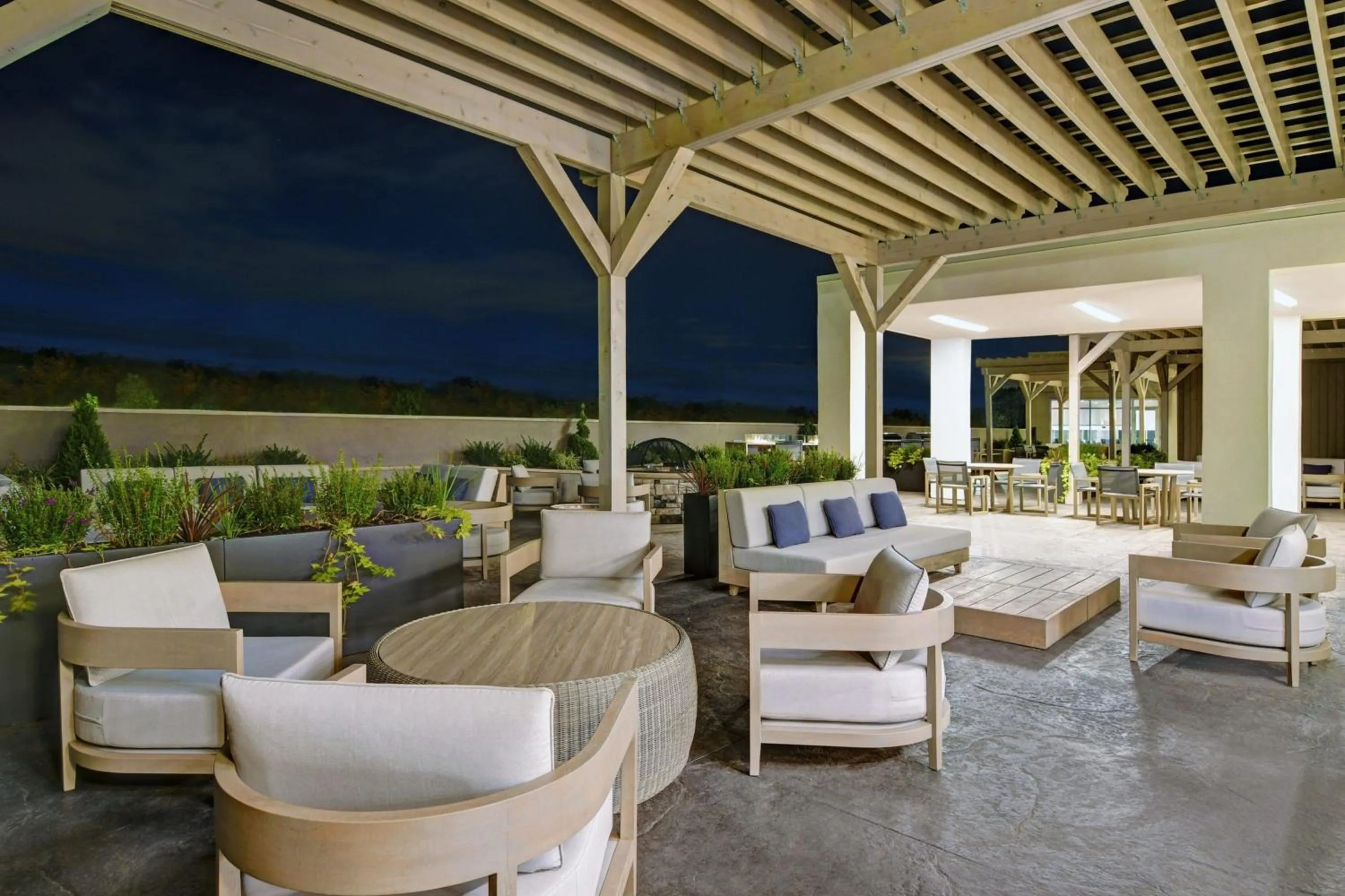 Area and facilities in Courtyard by Marriott Hamilton