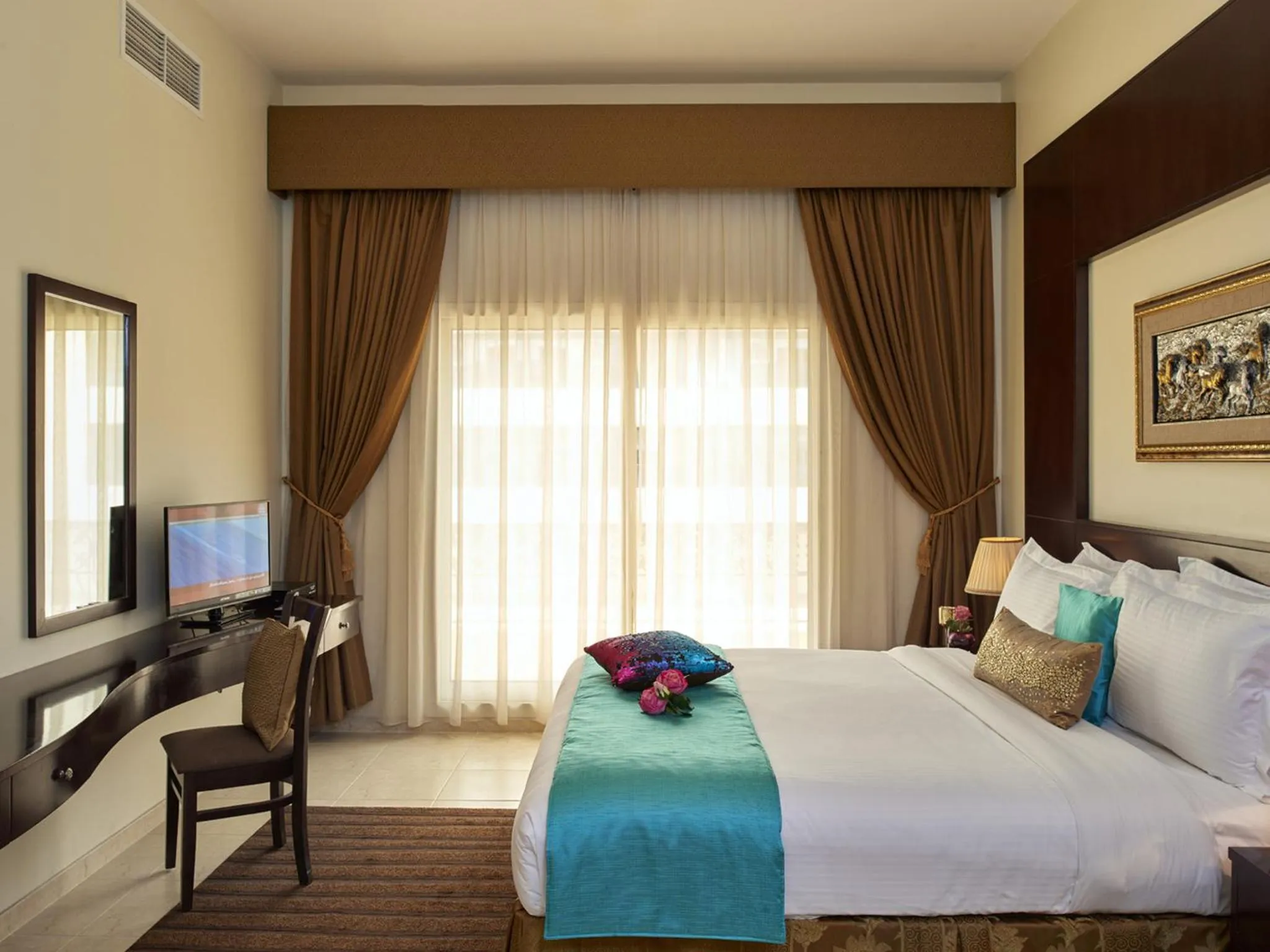 Bedroom, Bed in Arabian Dreams Hotel Apartments