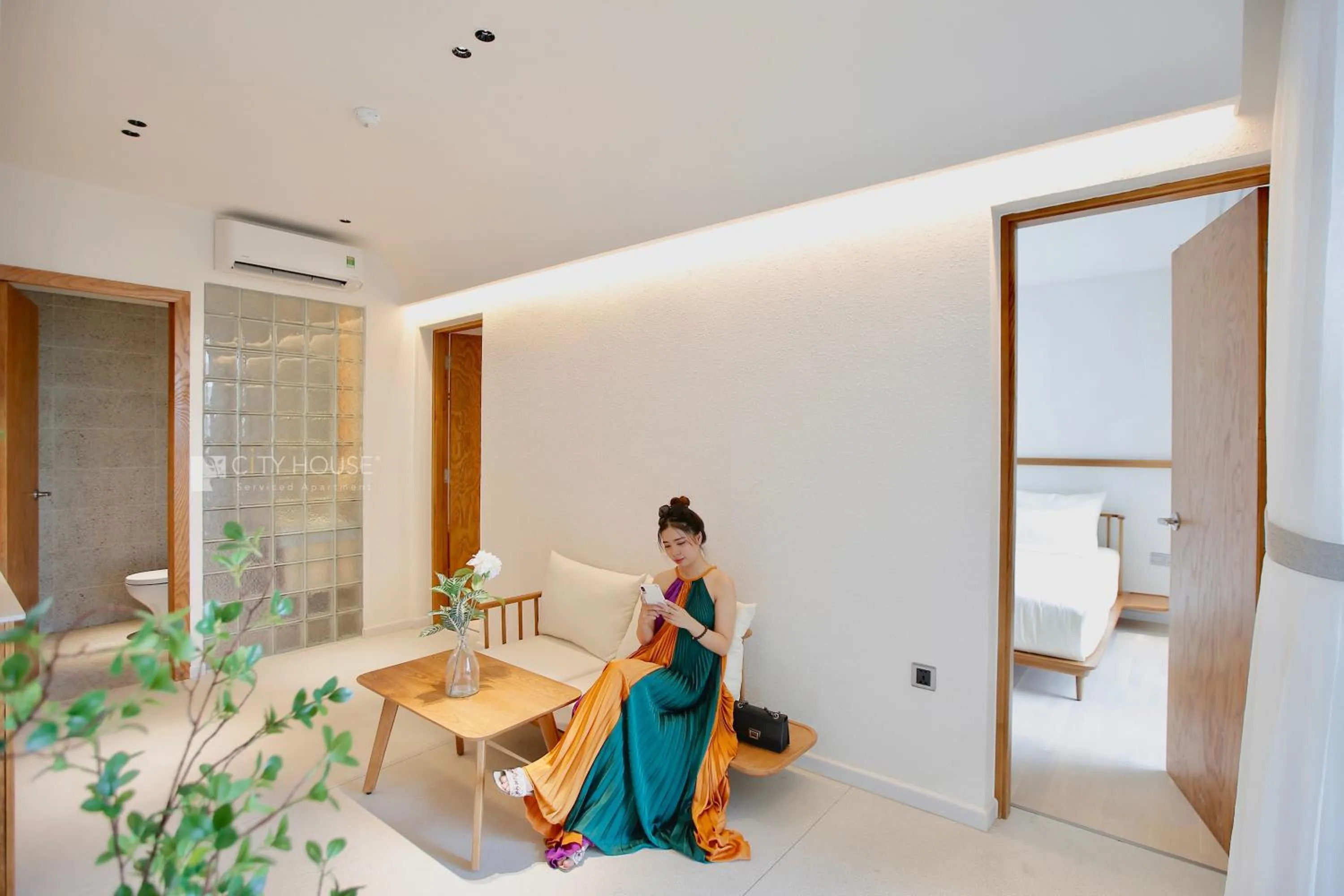 People in CityHouse - CityOasis