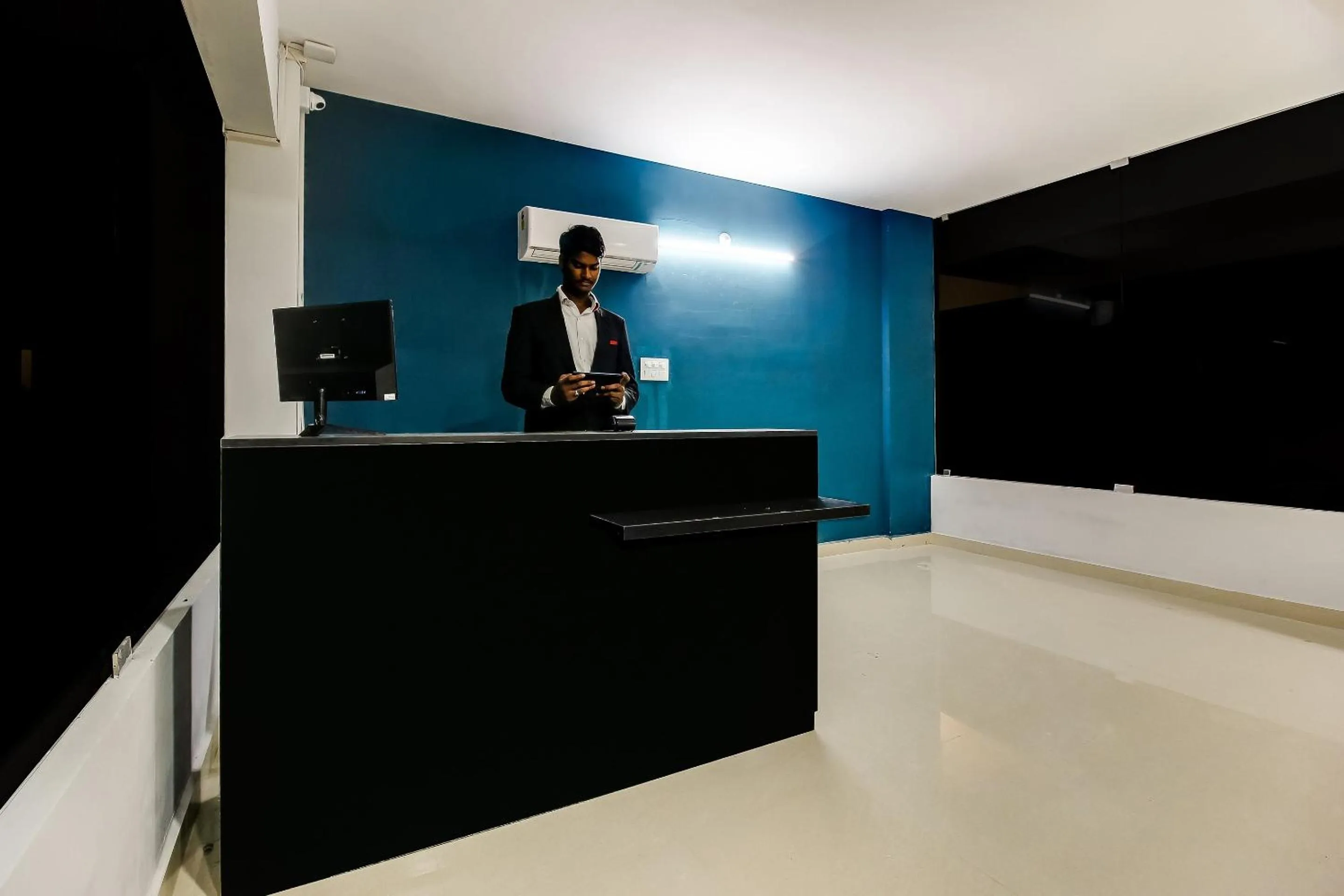 Lobby or reception in Hotel O Silverkey ,near RTO office kondapur