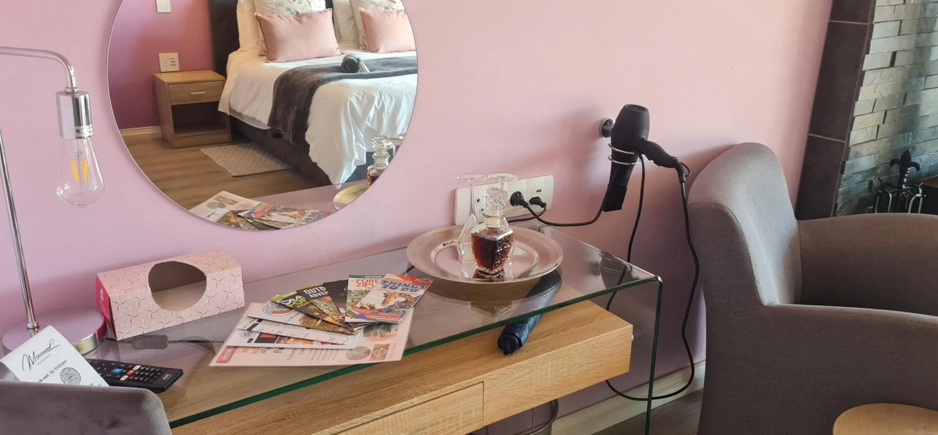 Bed in Mosswood Bed & Breakfast