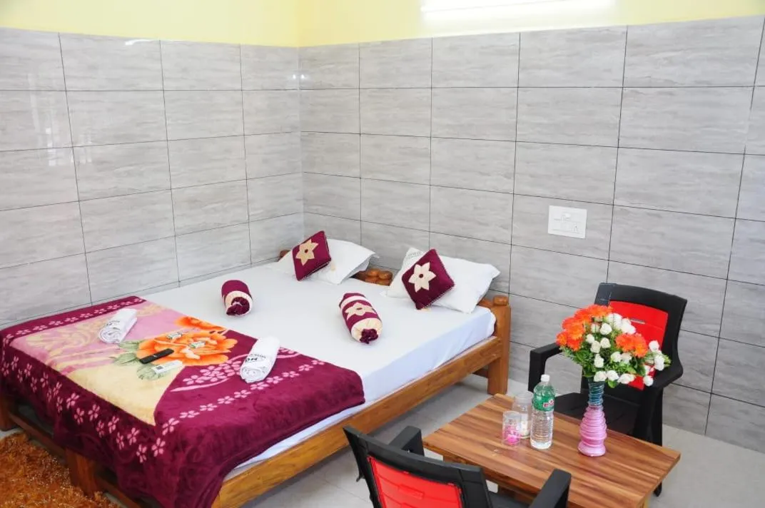 Bed in Aryan residency