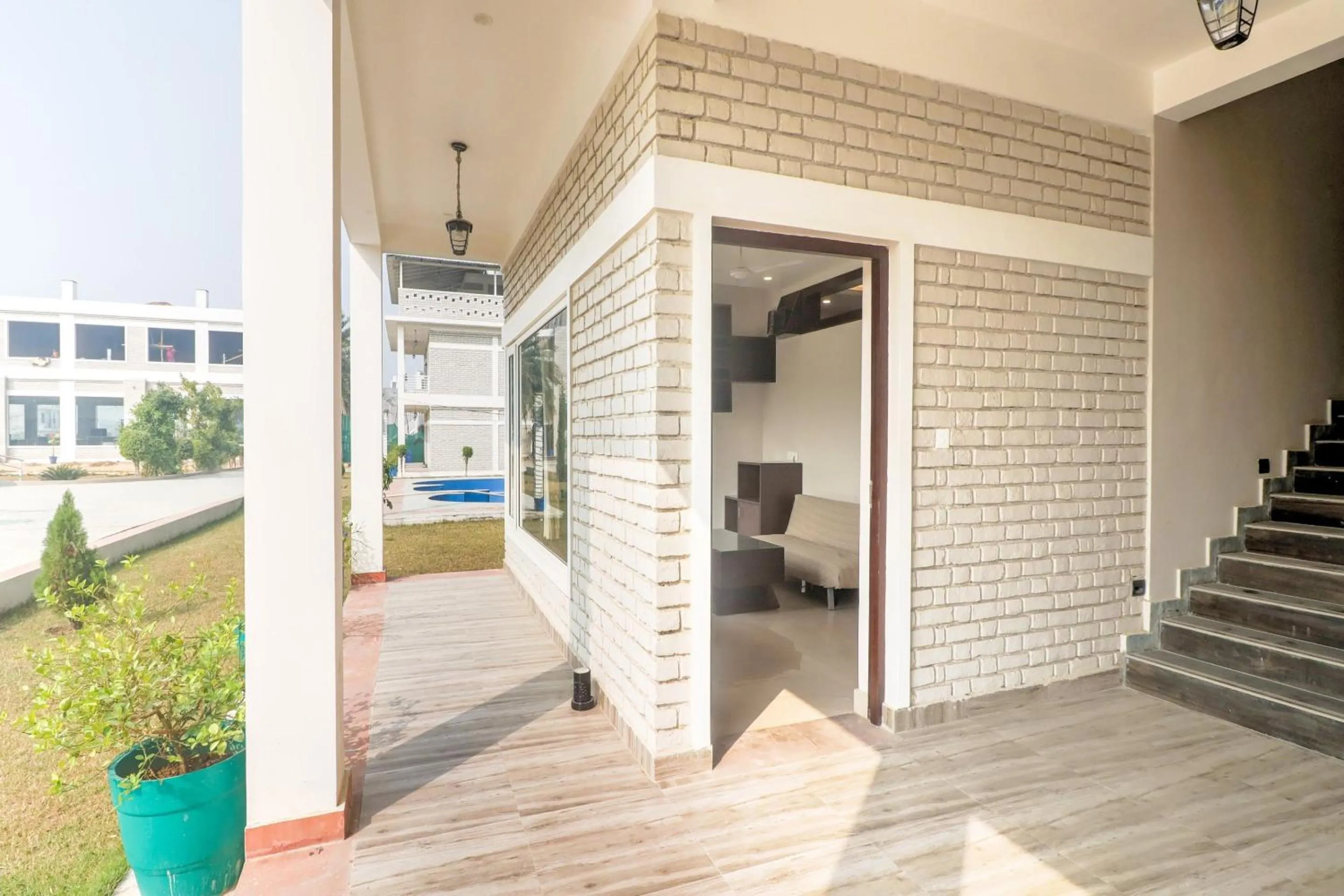 Lobby or reception in Super Townhouse Amaraa Farms Near LuLu Hypermarket